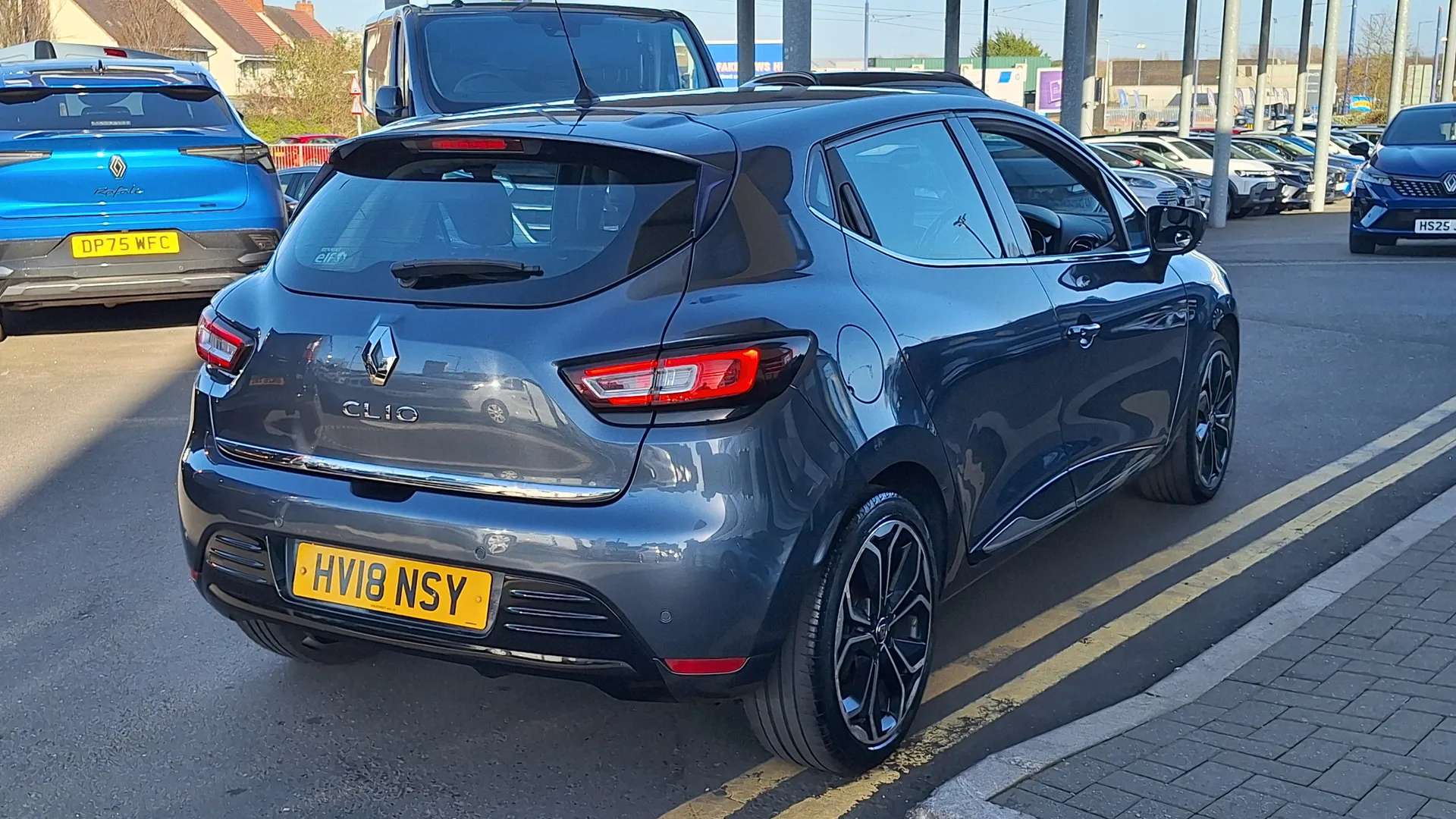2018 RENAULT CLIO 2018 RENAULT CLIO