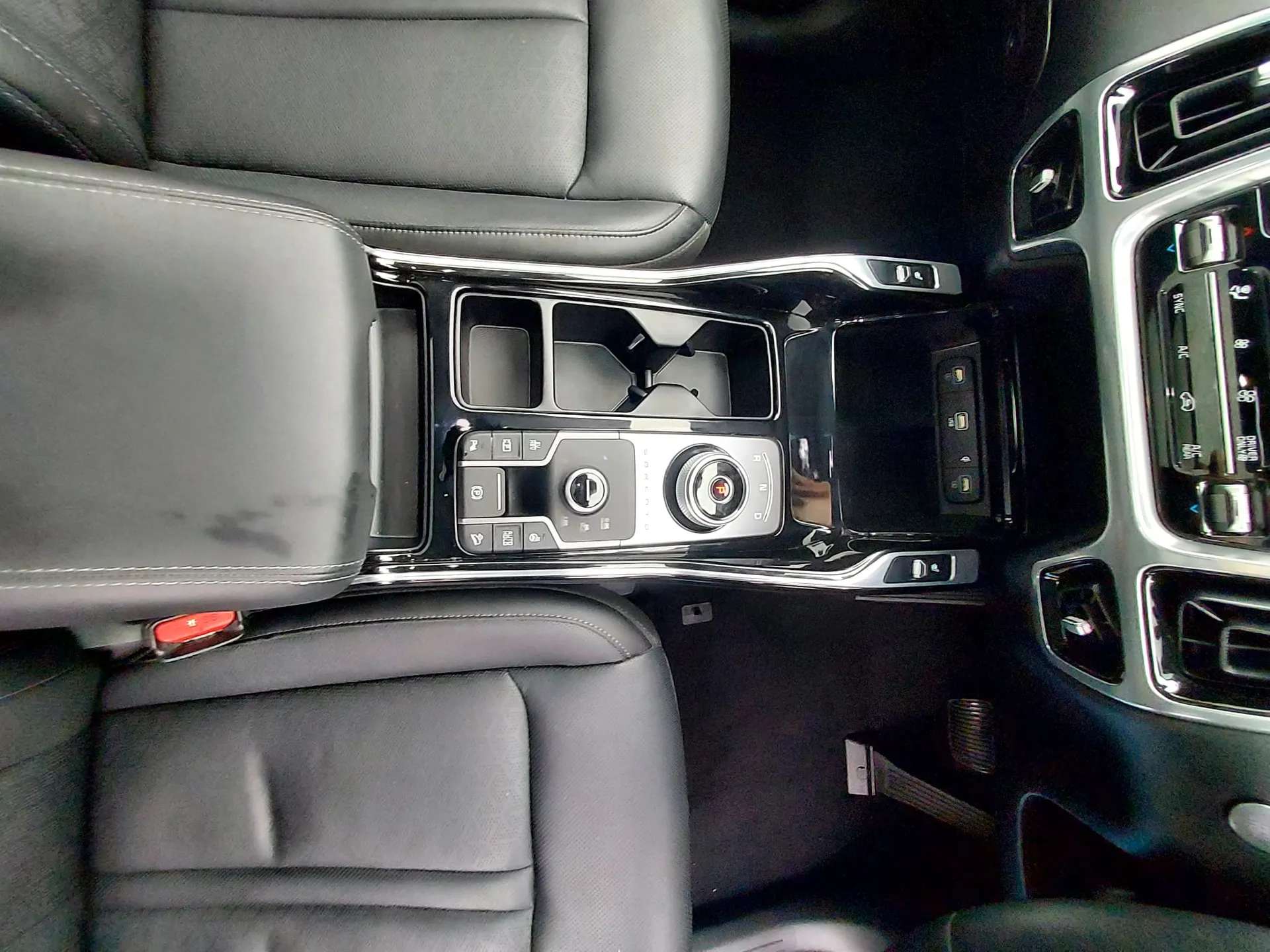 2024 KIA SORENTO 2024 KIA SORENTO