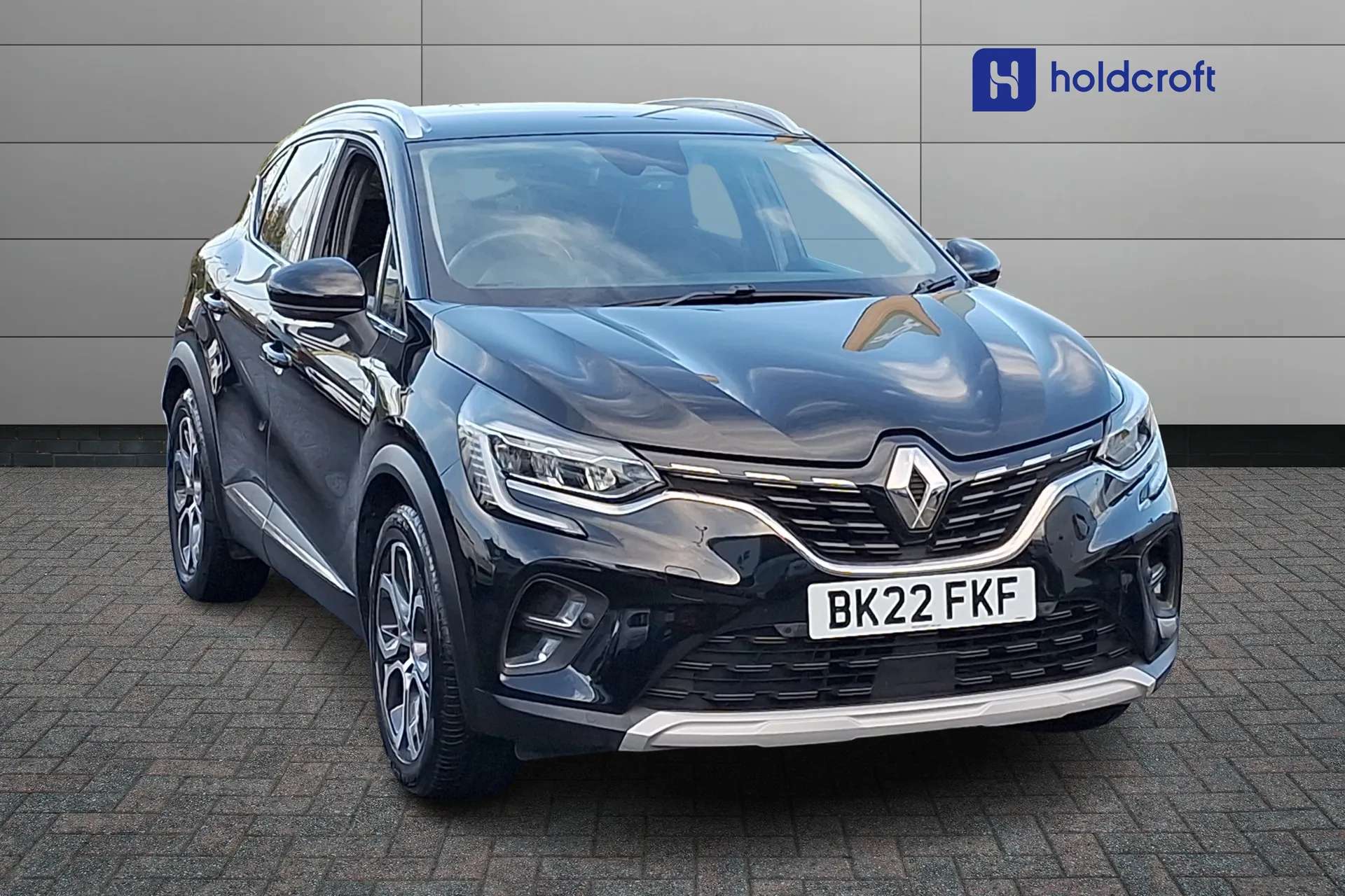 A 2022 RENAULT CAPTUR 1.6 E-TECH Hybrid 145 S Edition 5dr Auto A 2022 RENAULT CAPTUR 1.6 E-TECH Hybrid 145 S Edition 5dr Auto