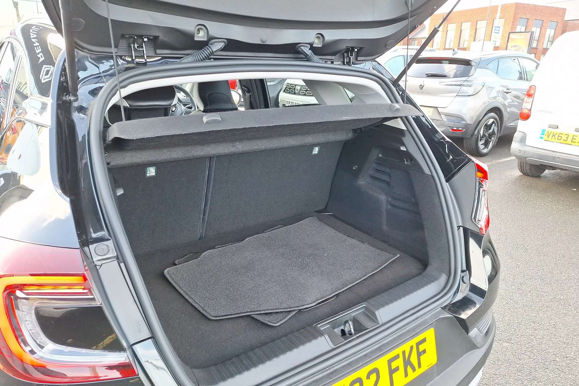 2022 RENAULT CAPTUR 2022 RENAULT CAPTUR