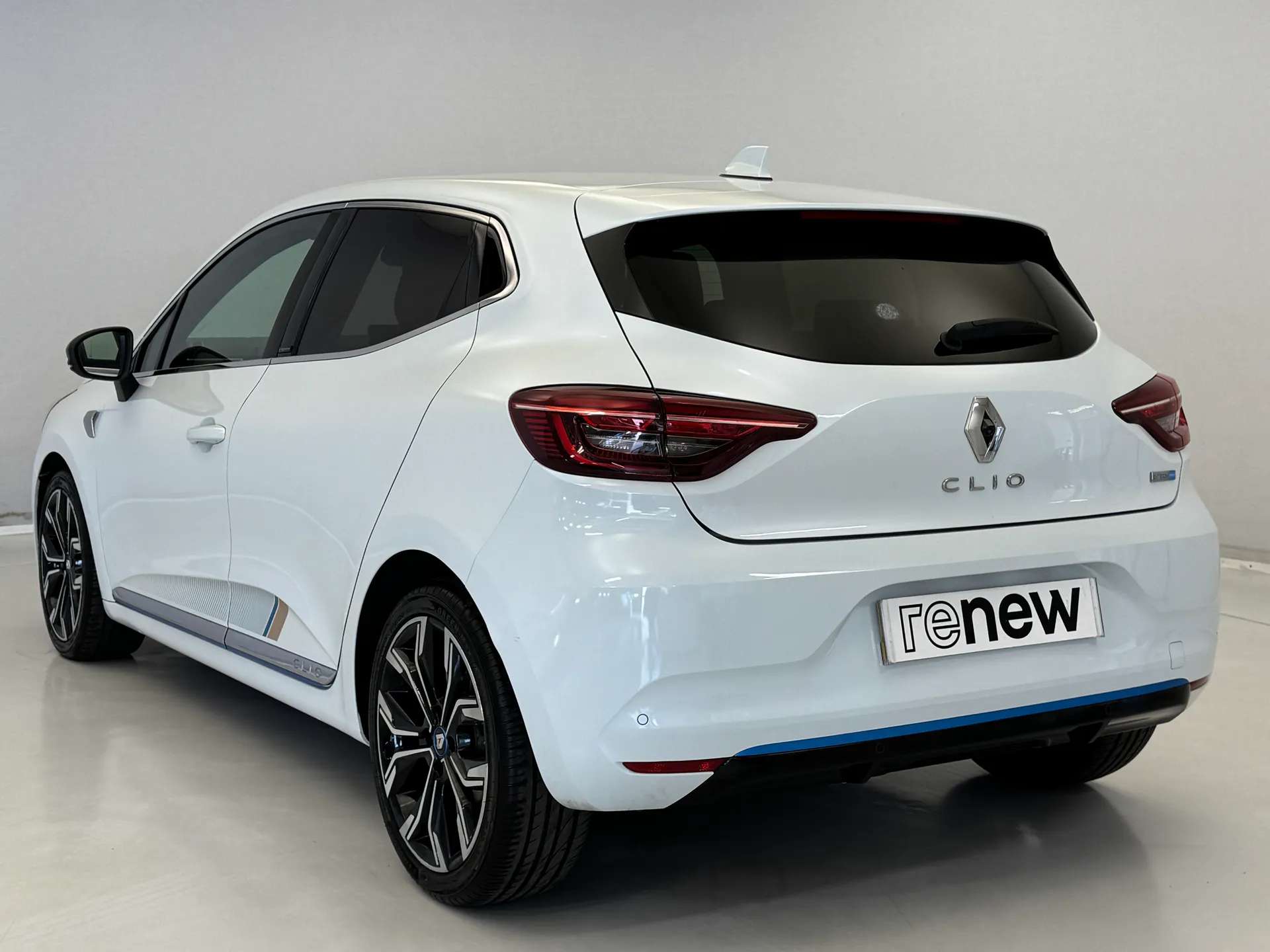 2021 RENAULT CLIO 2021 RENAULT CLIO