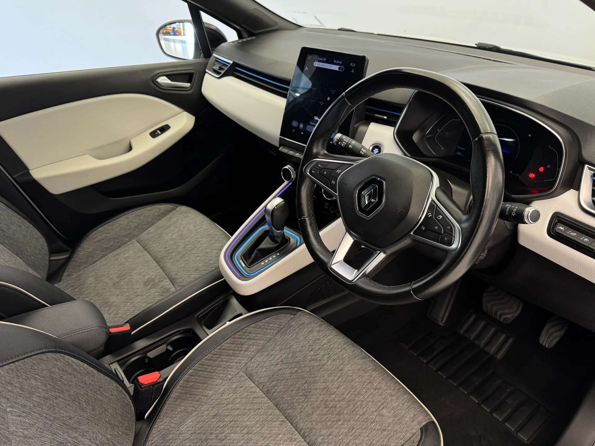 2021 RENAULT CLIO 2021 RENAULT CLIO