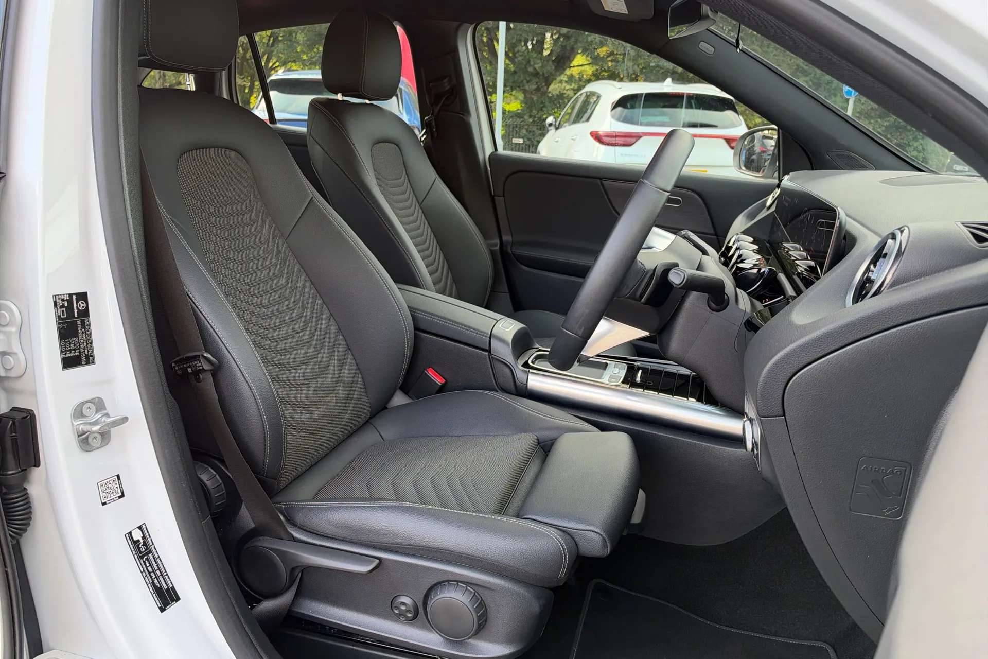 2024 MERCEDES-BENZ GLA 2024 MERCEDES-BENZ GLA