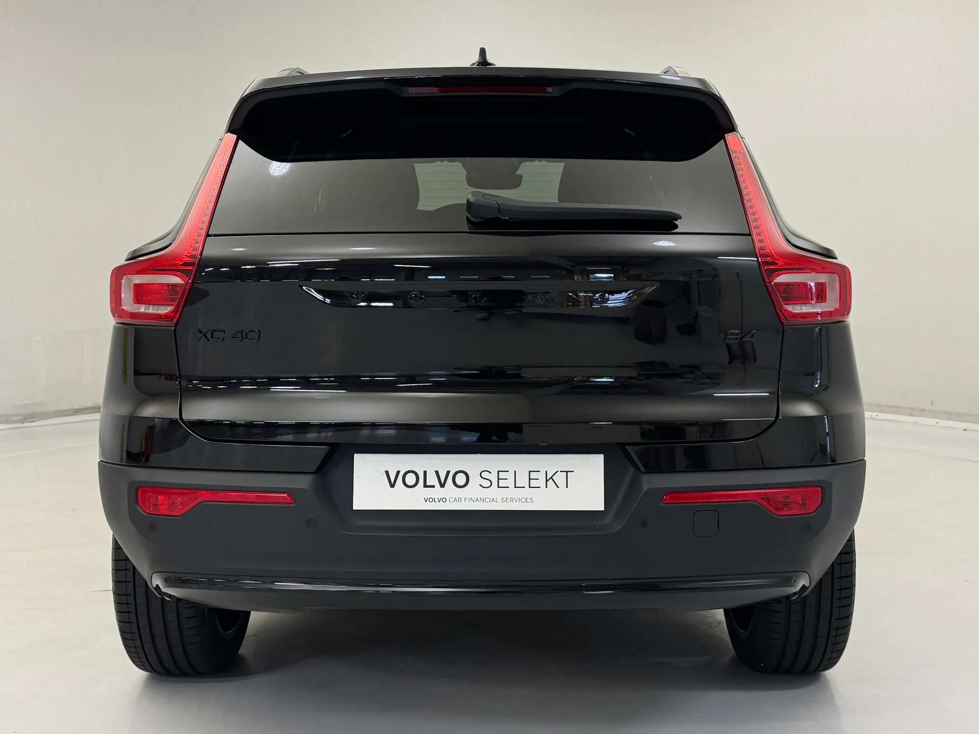 2026 VOLVO XC40 2026 VOLVO XC40