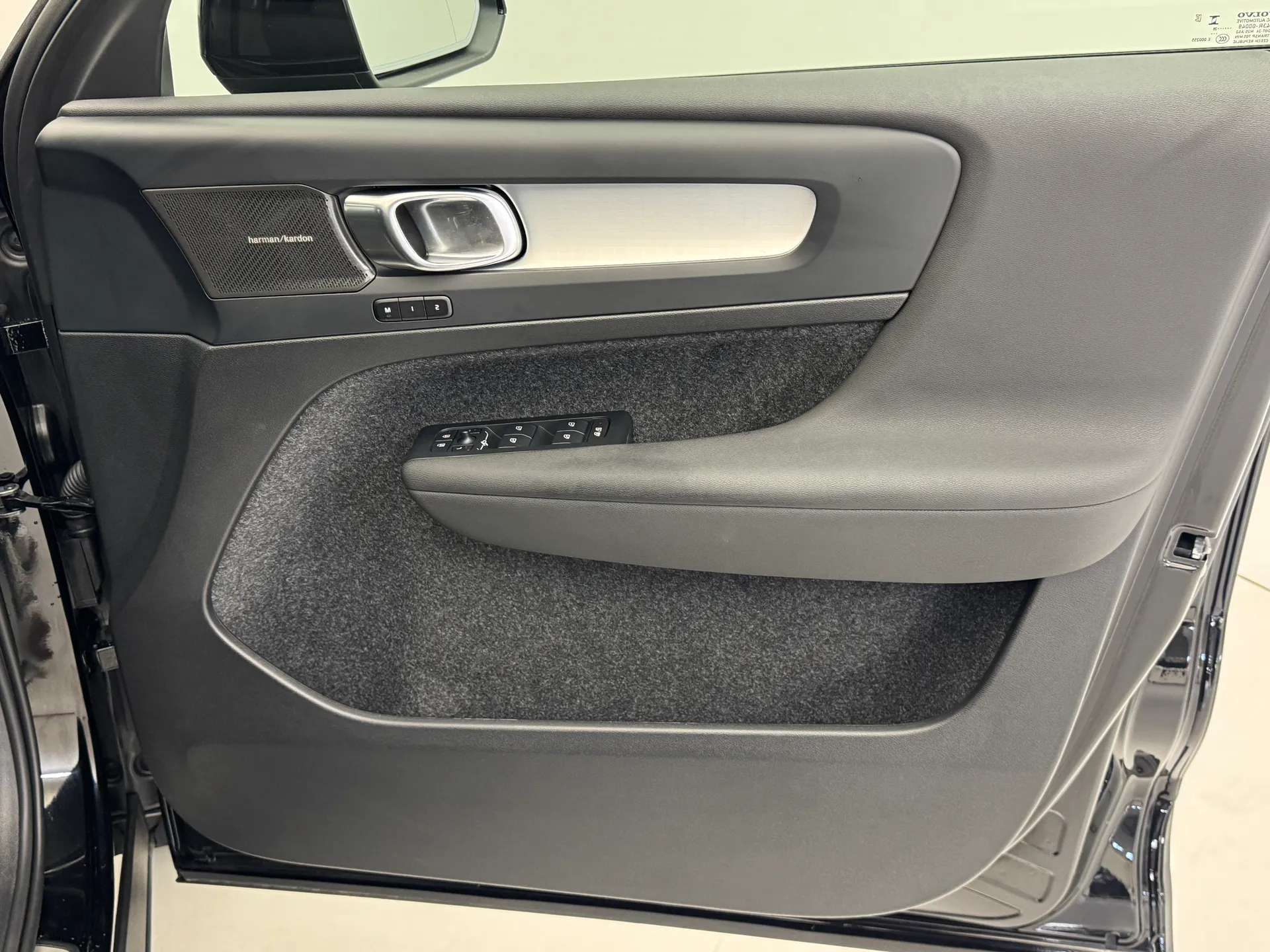 2026 VOLVO XC40 2026 VOLVO XC40