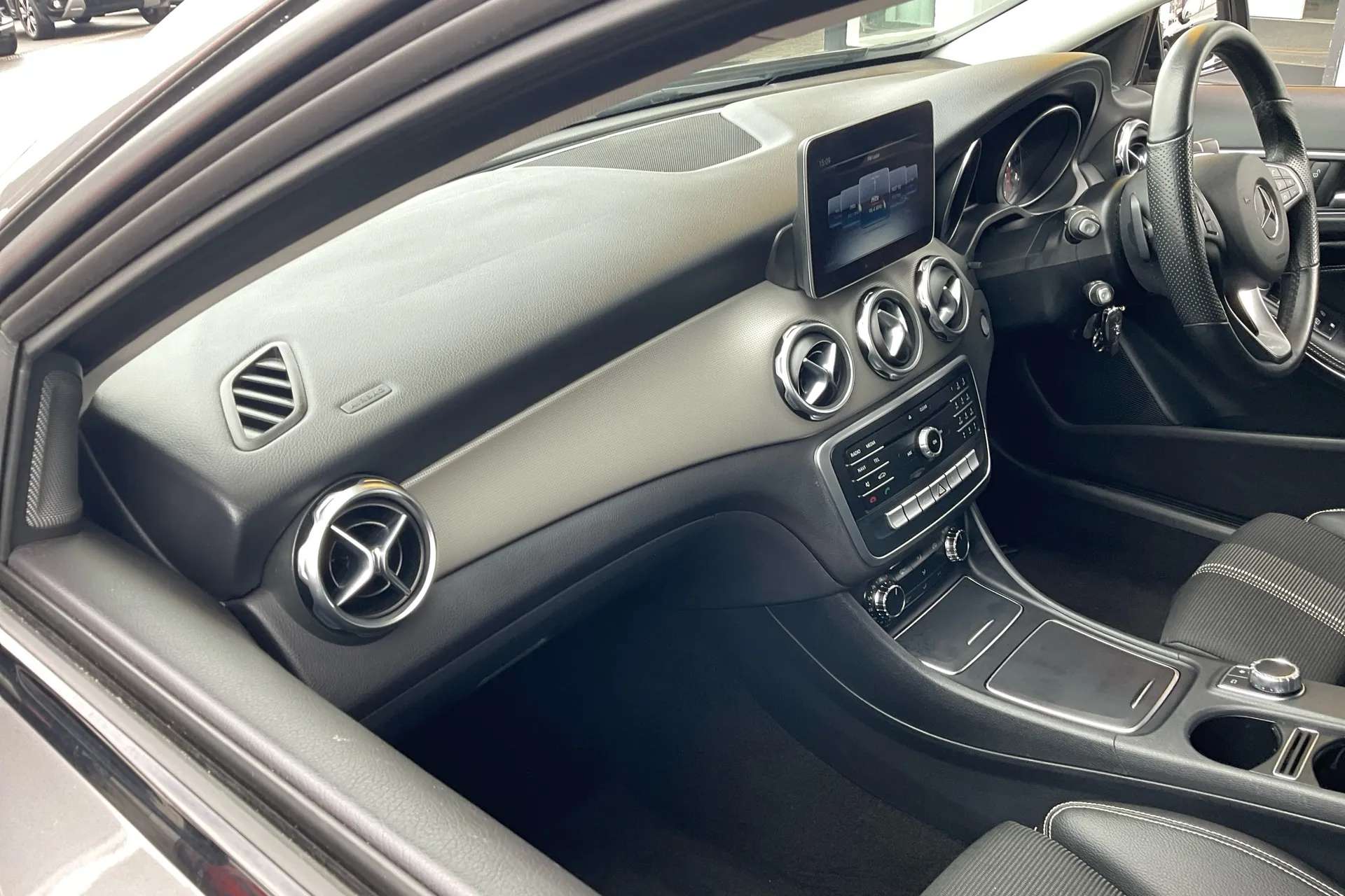 2018 MERCEDES-BENZ GLA 2018 MERCEDES-BENZ GLA