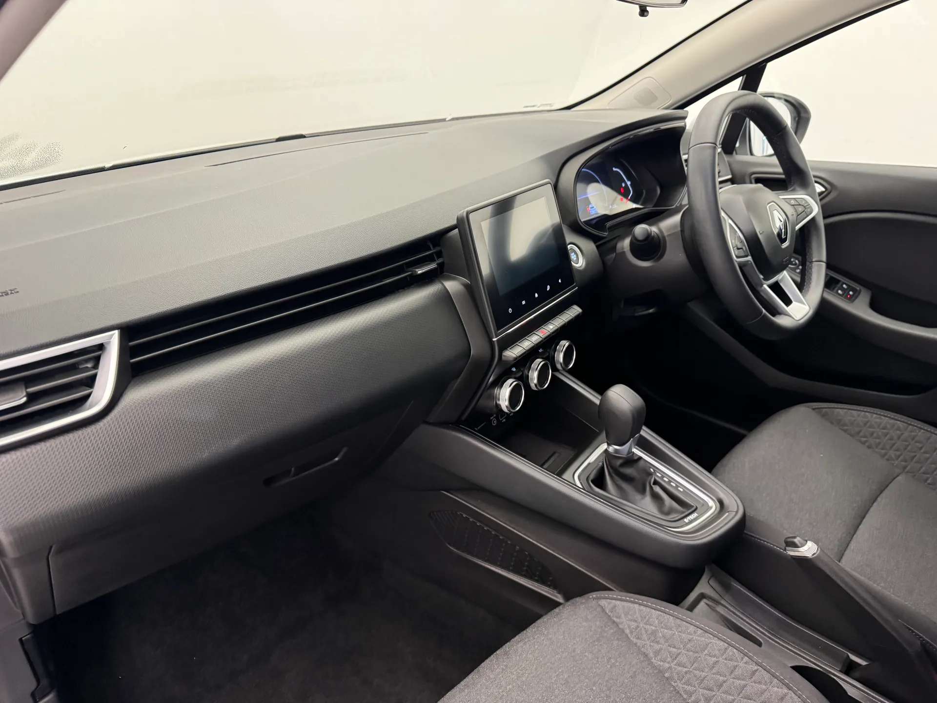 2022 RENAULT CLIO 2022 RENAULT CLIO