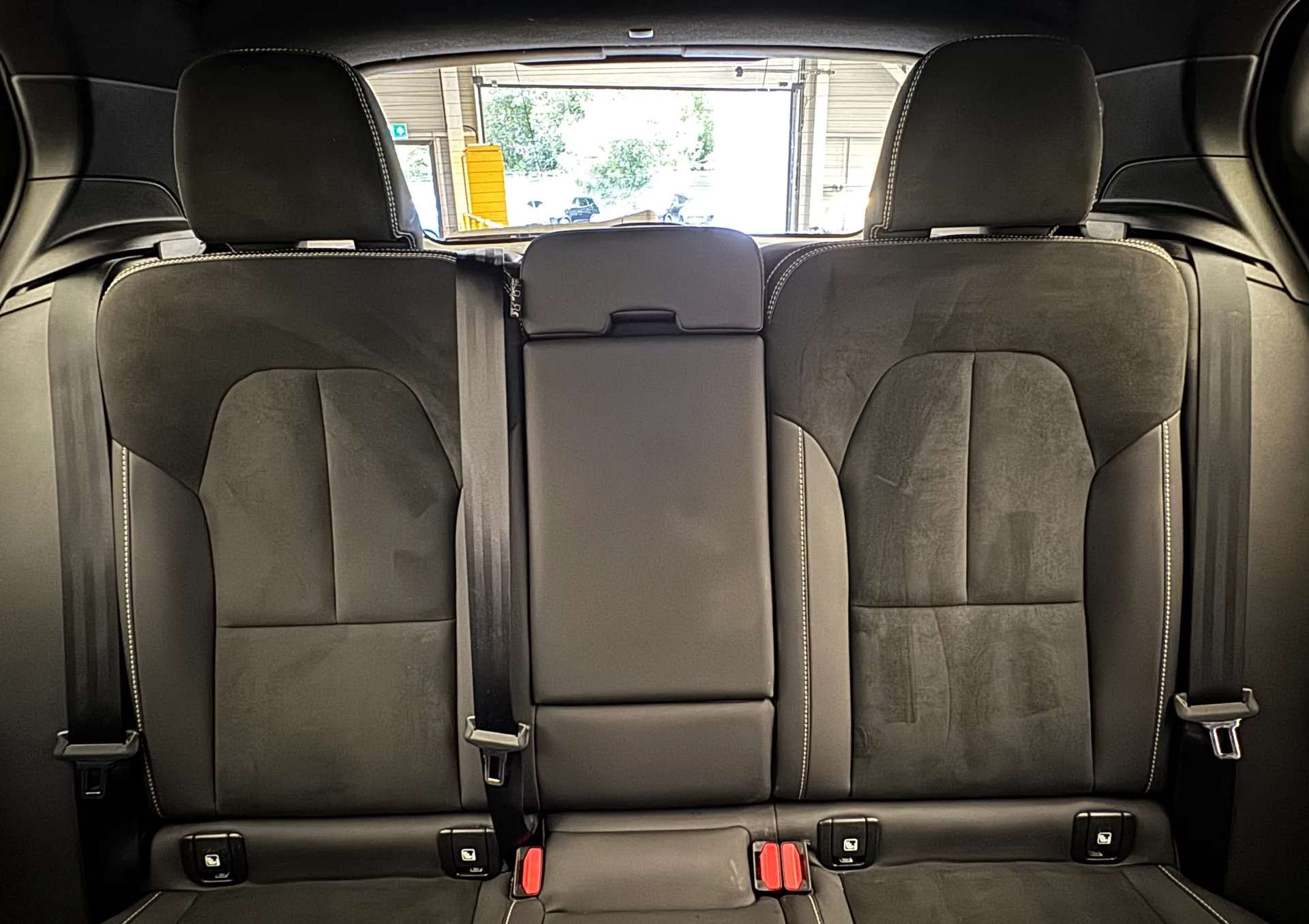 2026 VOLVO XC40 2026 VOLVO XC40