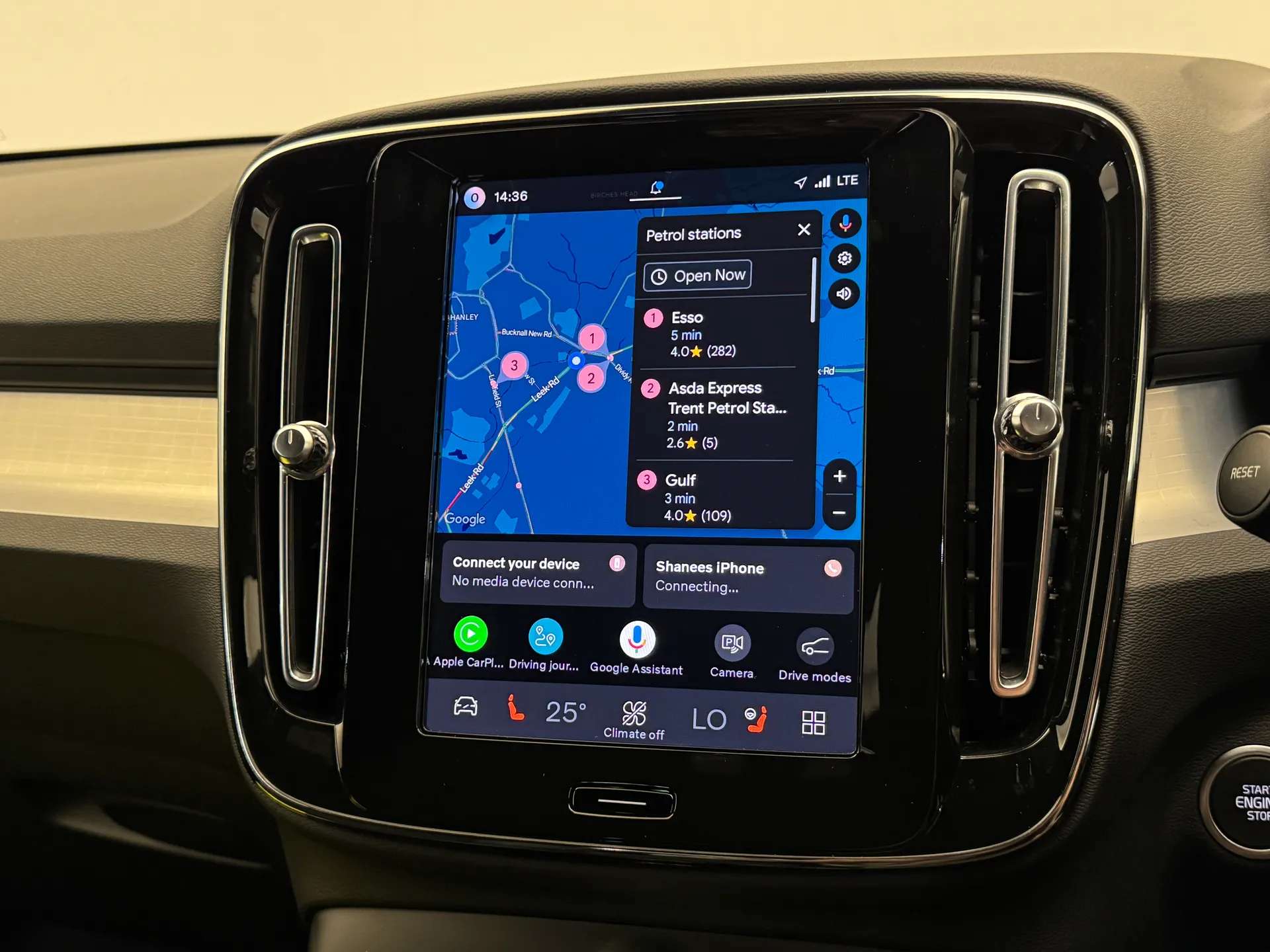 2026 VOLVO XC40 2026 VOLVO XC40