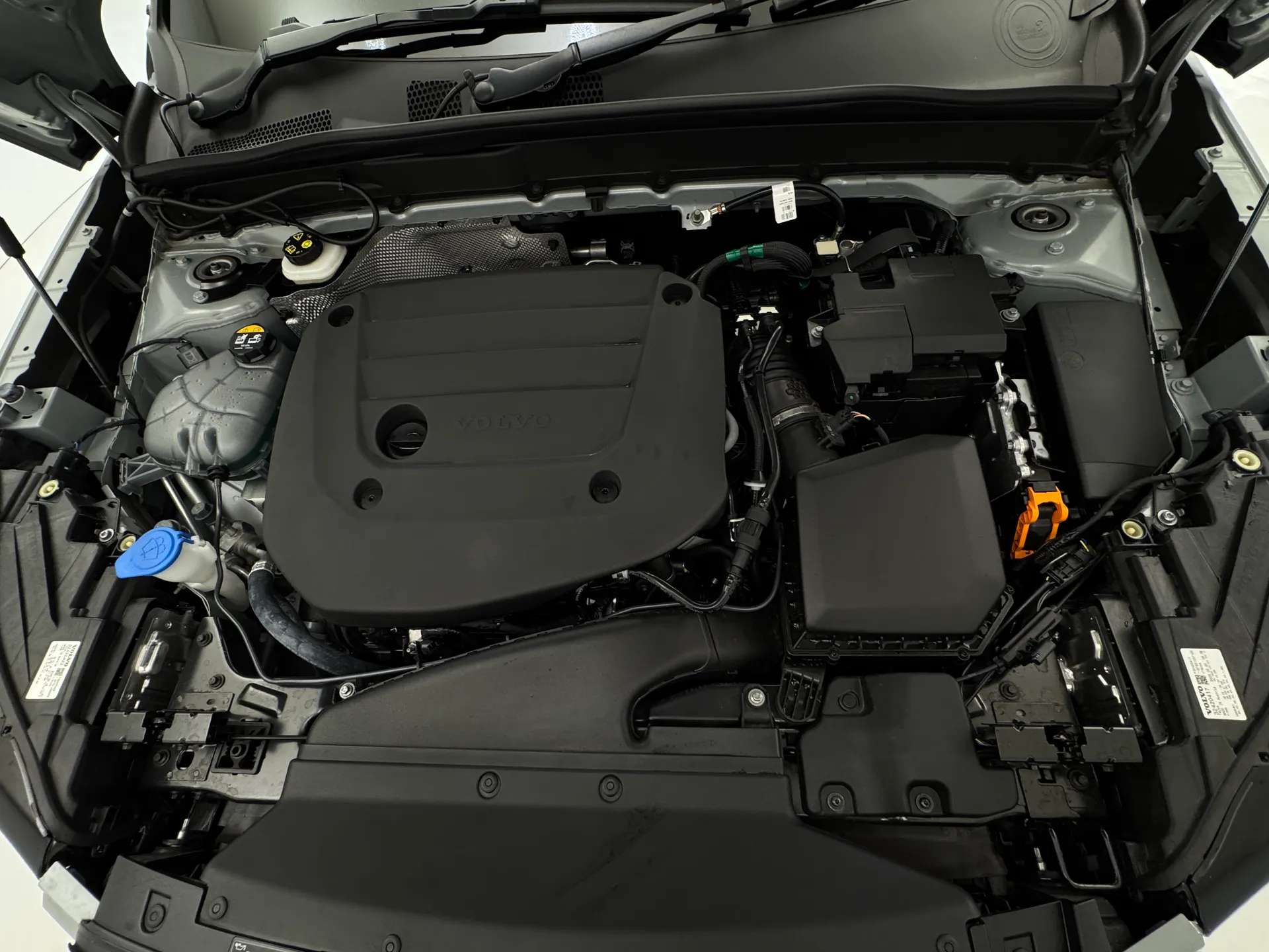 2026 VOLVO XC40 2026 VOLVO XC40