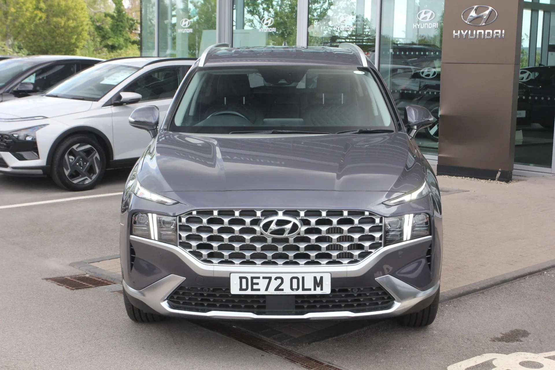 A 2022 HYUNDAI SANTA FE 1.6 TGDi Hybrid Premium 5dr Auto A 2022 HYUNDAI SANTA FE 1.6 TGDi Hybrid Premium 5dr Auto