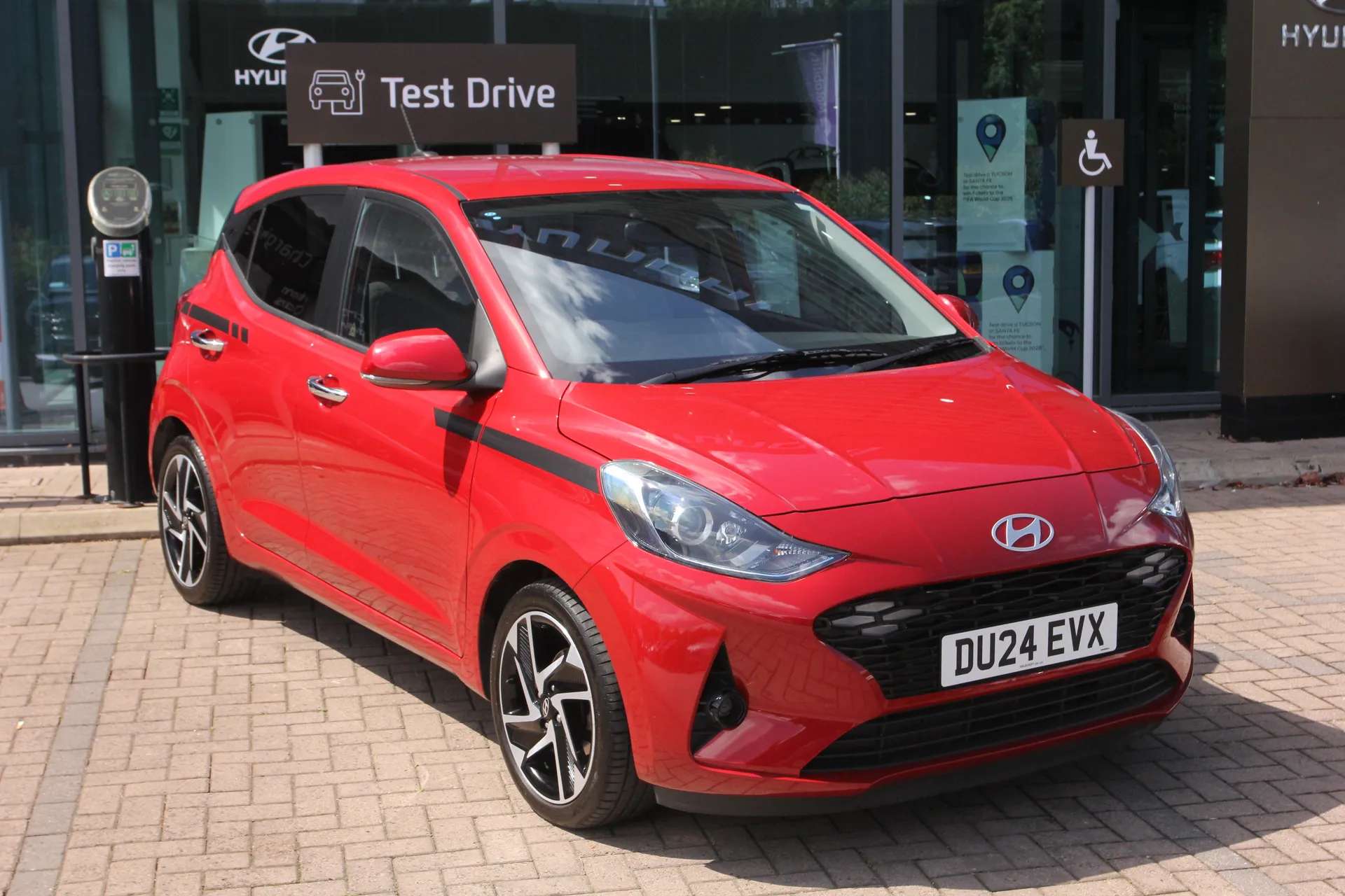 2024 HYUNDAI I10 2024 HYUNDAI I10