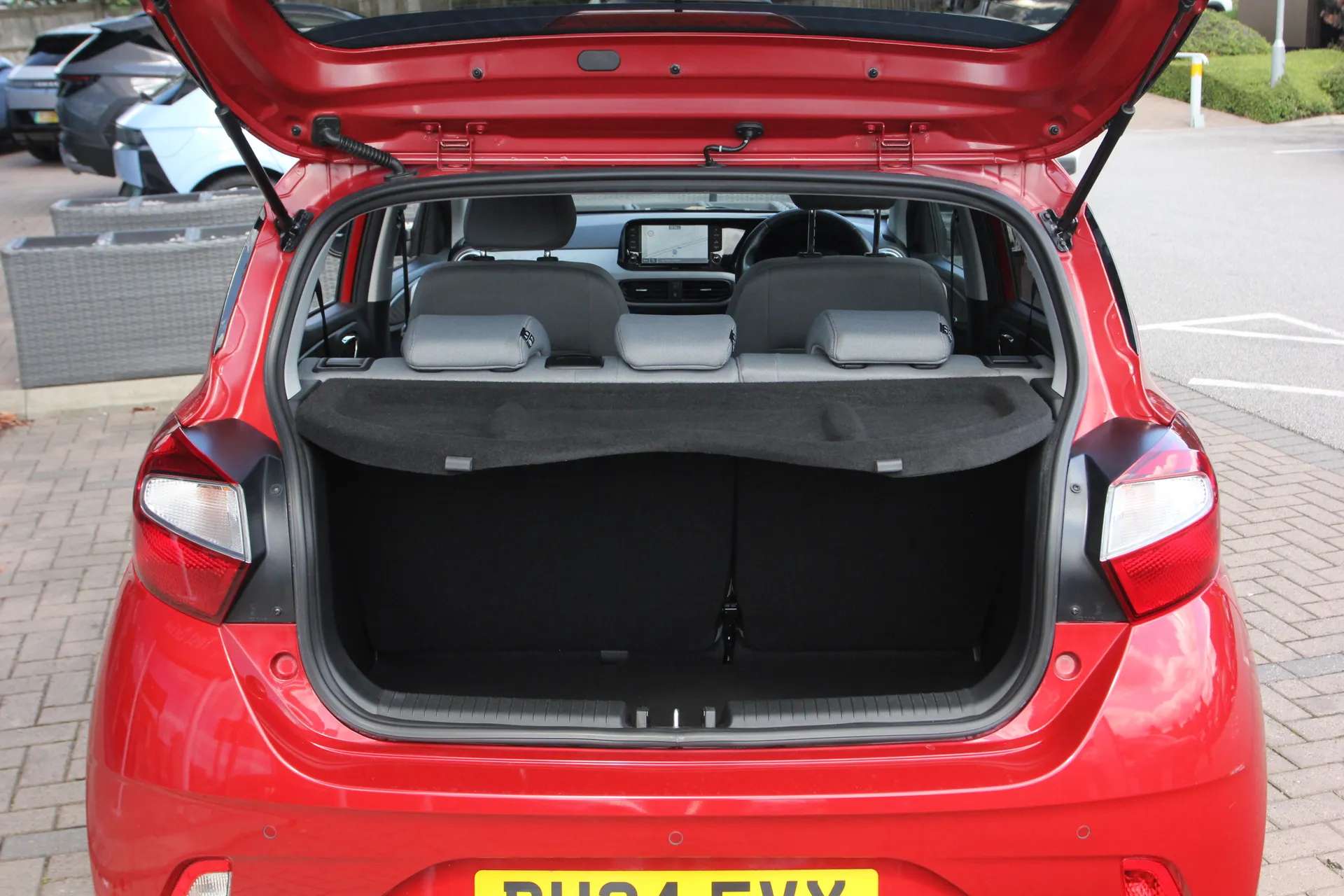 2024 HYUNDAI I10 2024 HYUNDAI I10