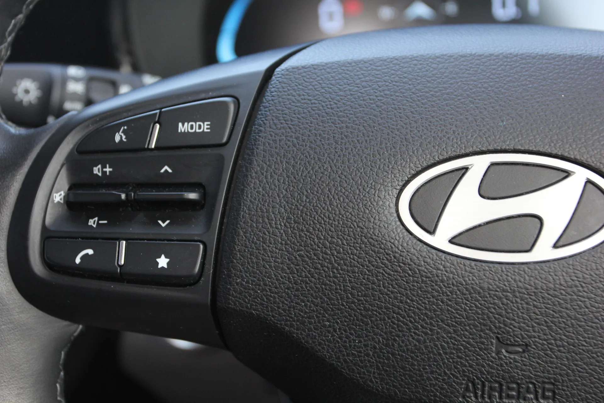 2024 HYUNDAI I10 2024 HYUNDAI I10