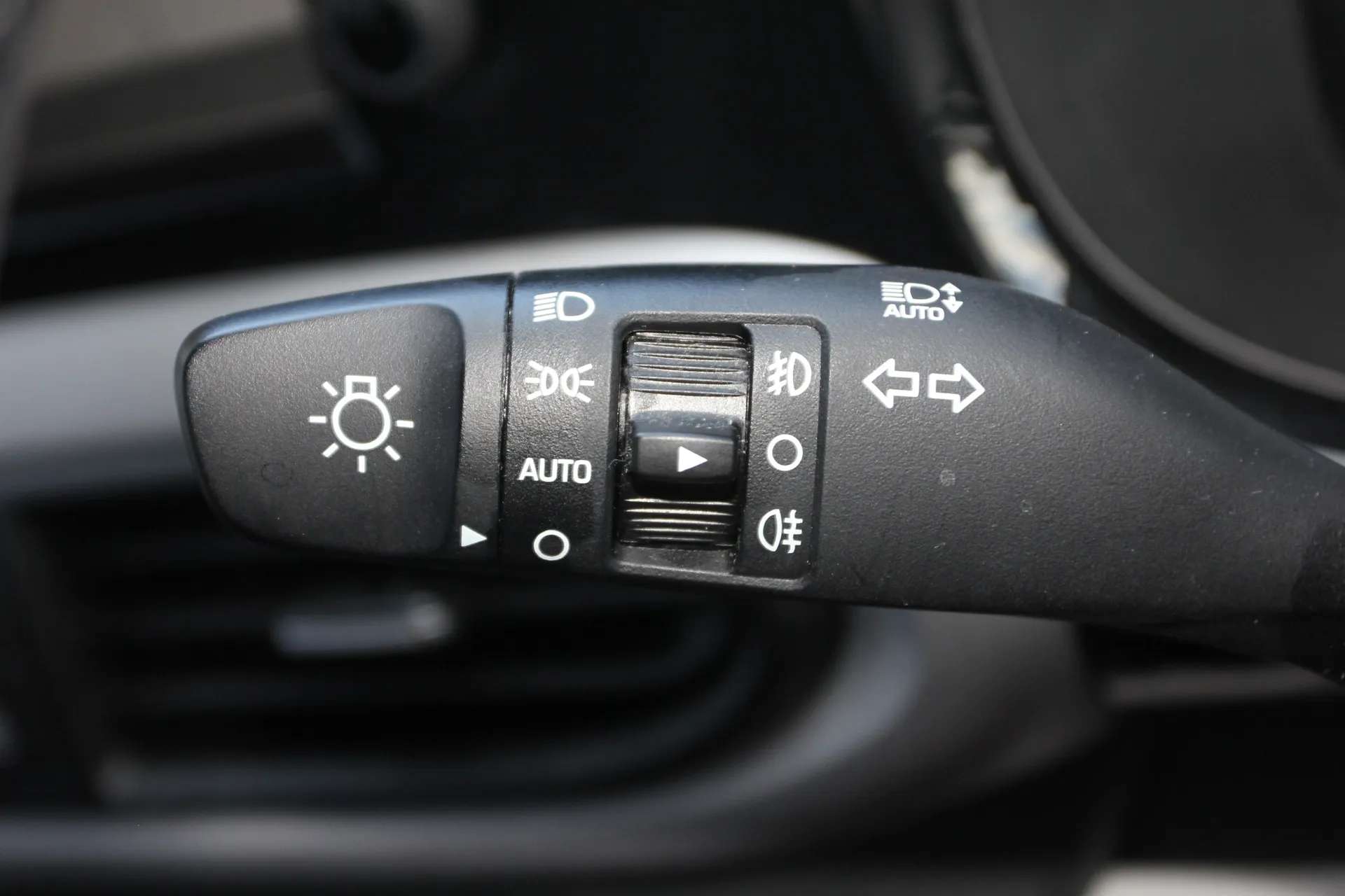 2024 HYUNDAI I10 2024 HYUNDAI I10