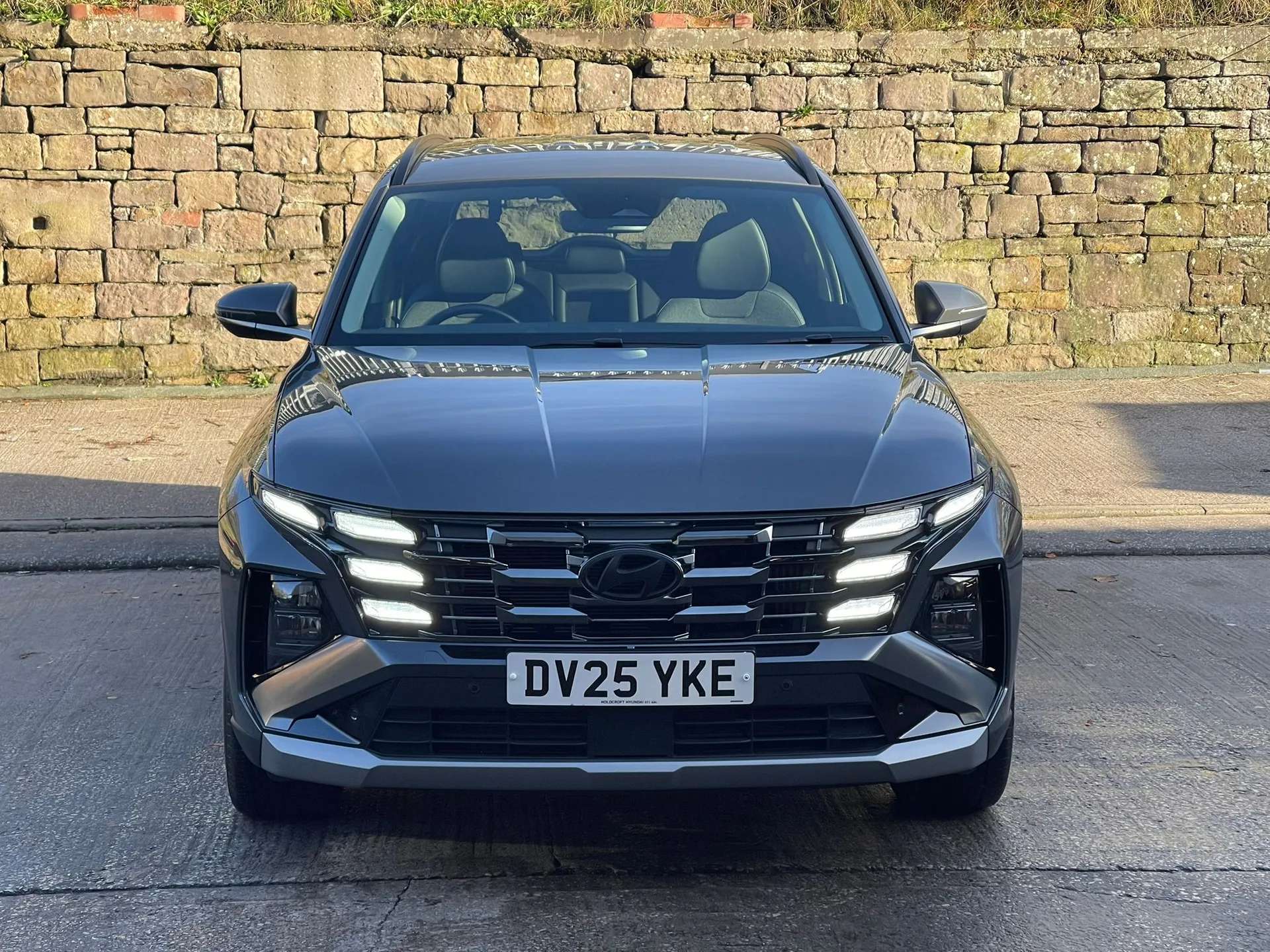 A 2025 HYUNDAI TUCSON 1.6T Plug-in Hybrid Premium 5dr Auto âNAVâCAMERAâSENSORSâCARPLAYâ A 2025 HYUNDAI TUCSON 1.6T Plug-in Hybrid Premium 5dr Auto âNAVâCAMERAâSENSORSâCARPLAYâ