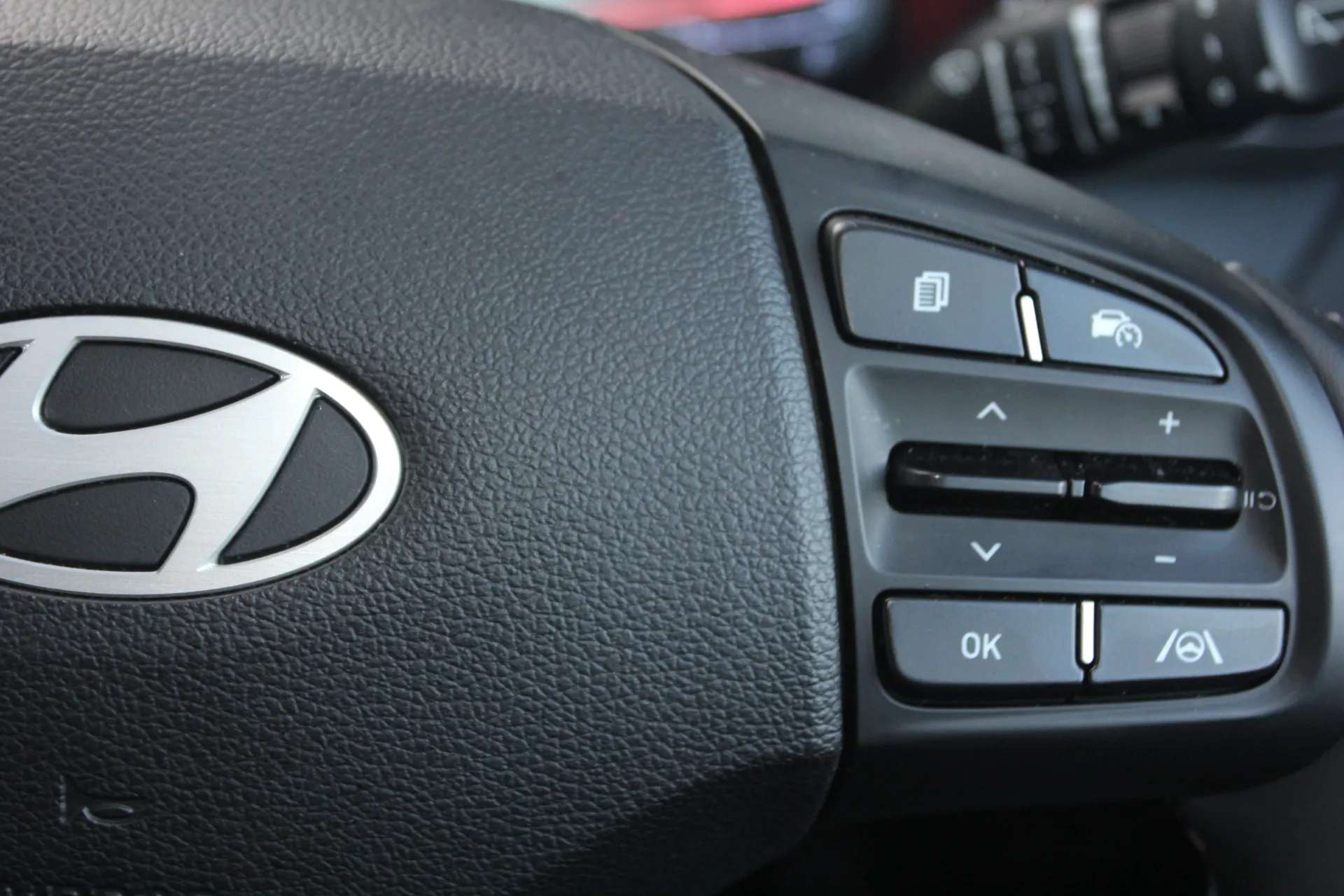 2024 HYUNDAI I10 2024 HYUNDAI I10