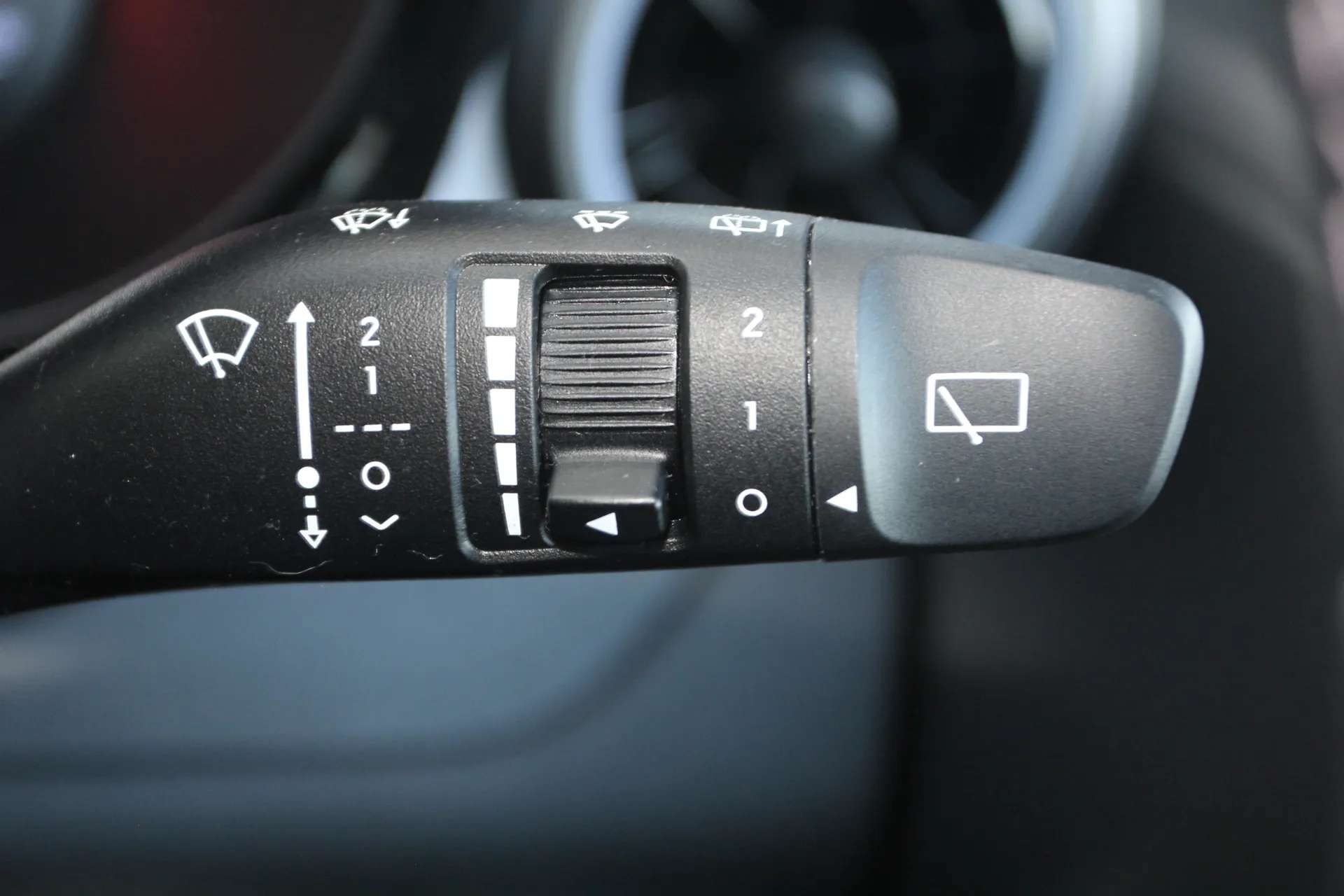 2024 HYUNDAI I10 2024 HYUNDAI I10