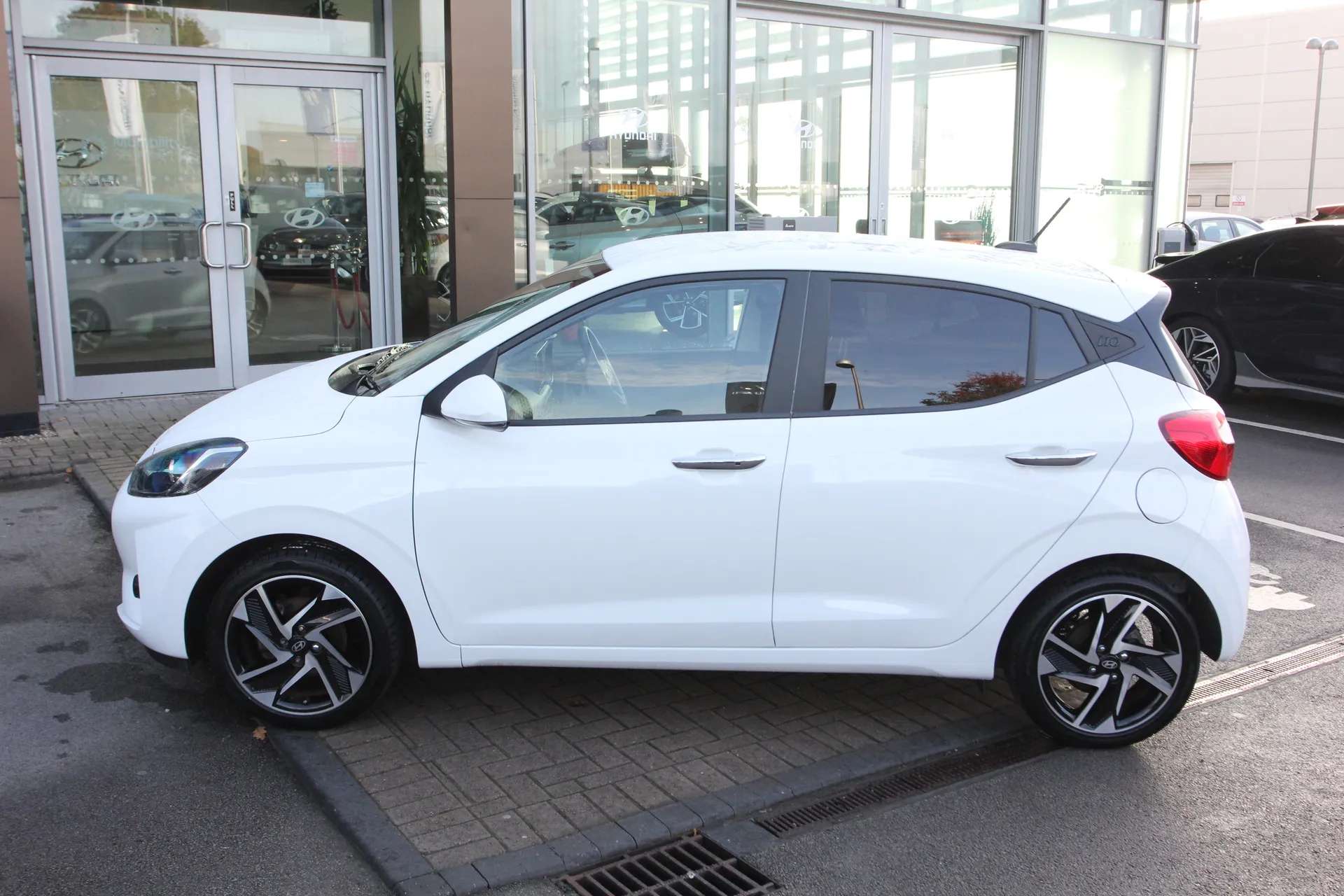 2024 HYUNDAI I10 2024 HYUNDAI I10