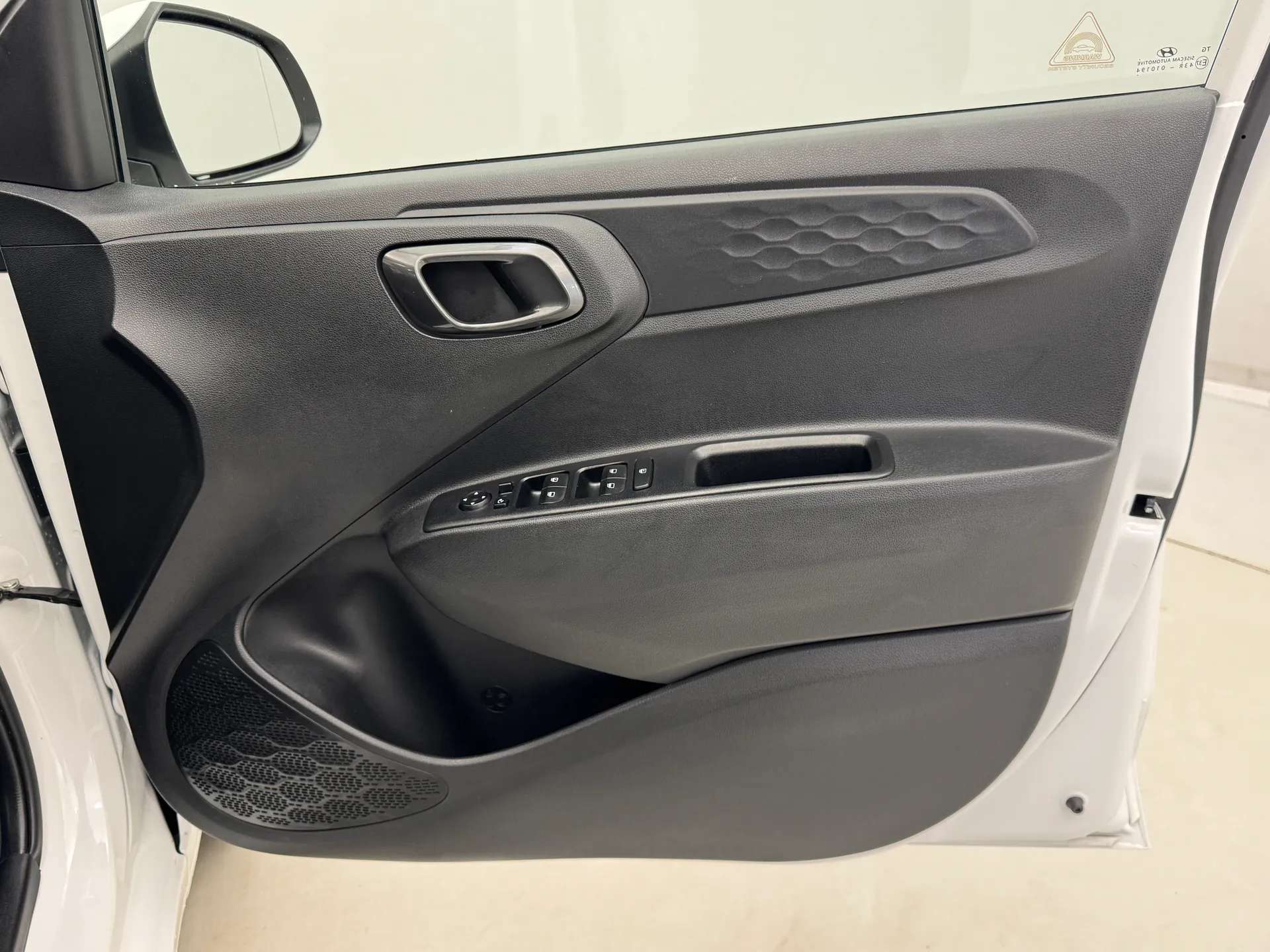 2024 HYUNDAI I10 2024 HYUNDAI I10