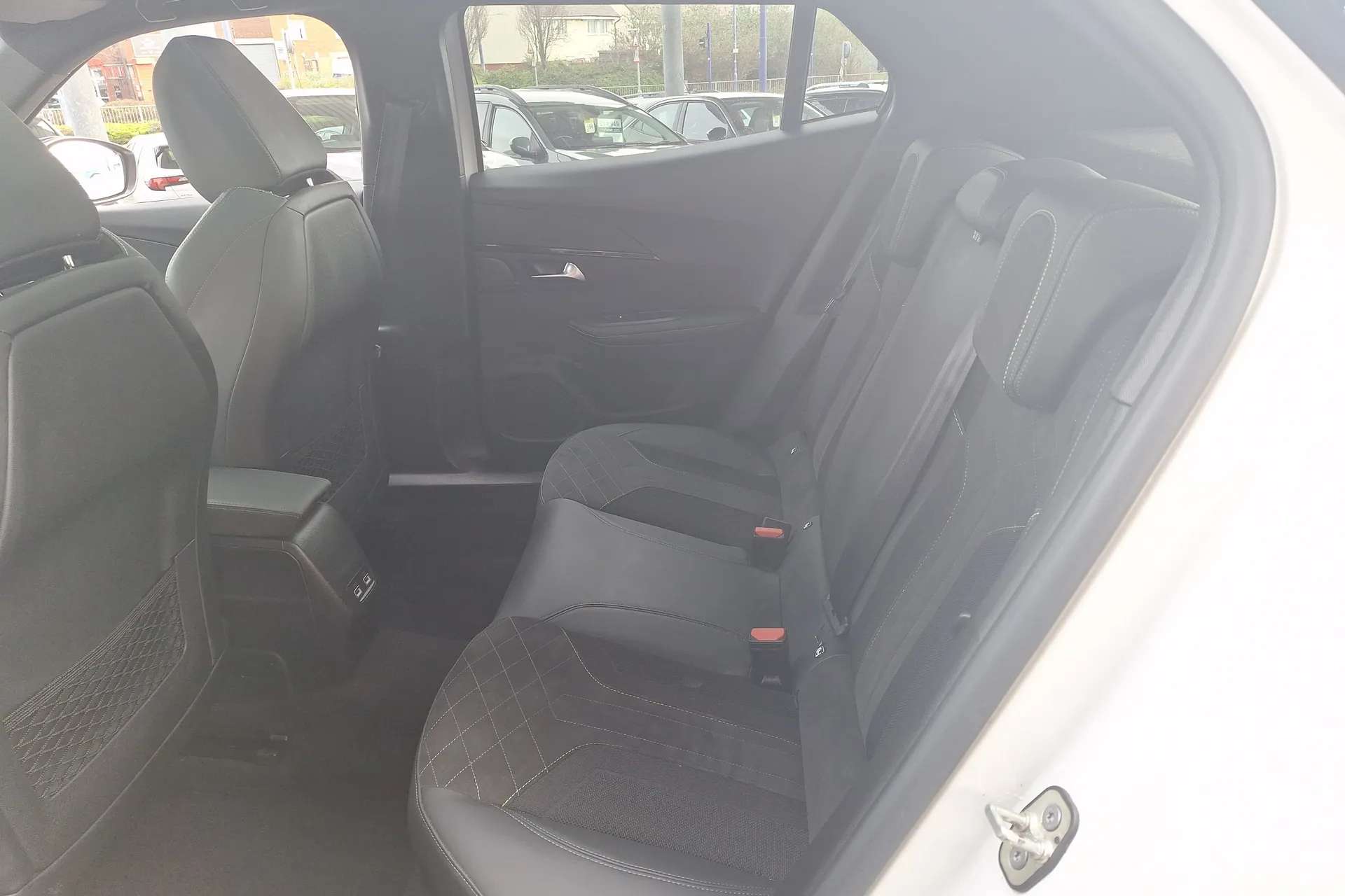 2021 PEUGEOT 2008 2021 PEUGEOT 2008