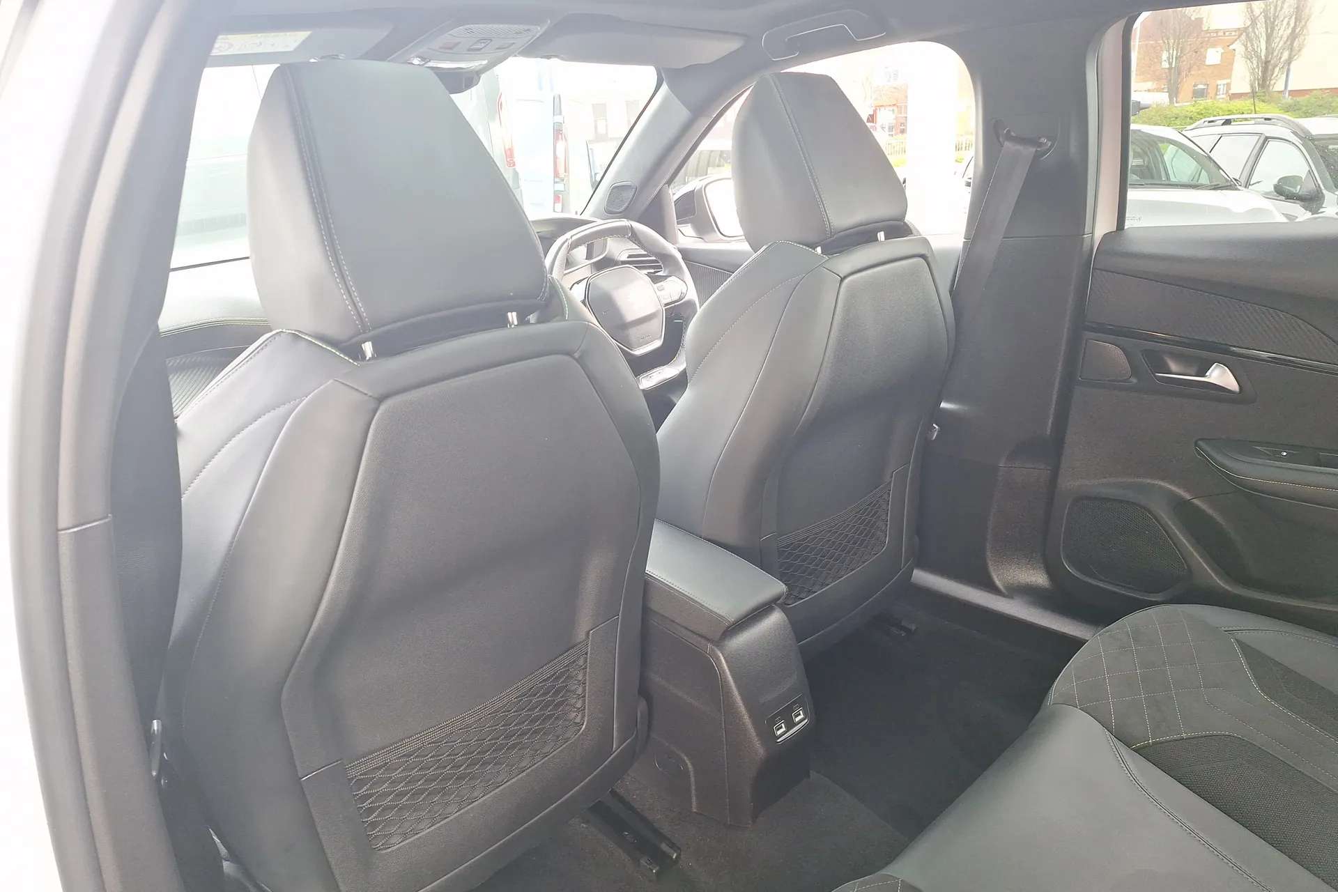 2021 PEUGEOT 2008 2021 PEUGEOT 2008