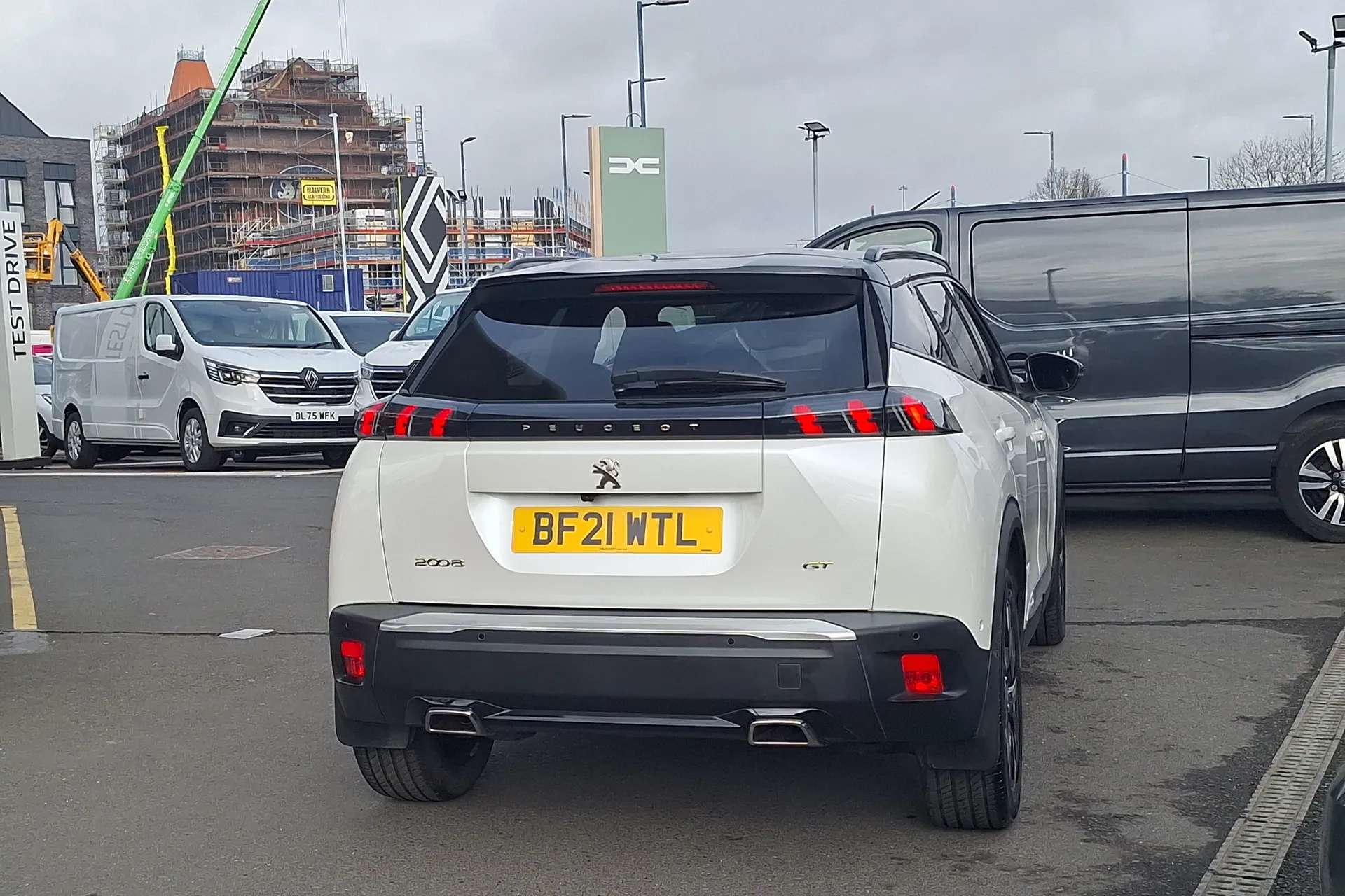 2021 PEUGEOT 2008 2021 PEUGEOT 2008