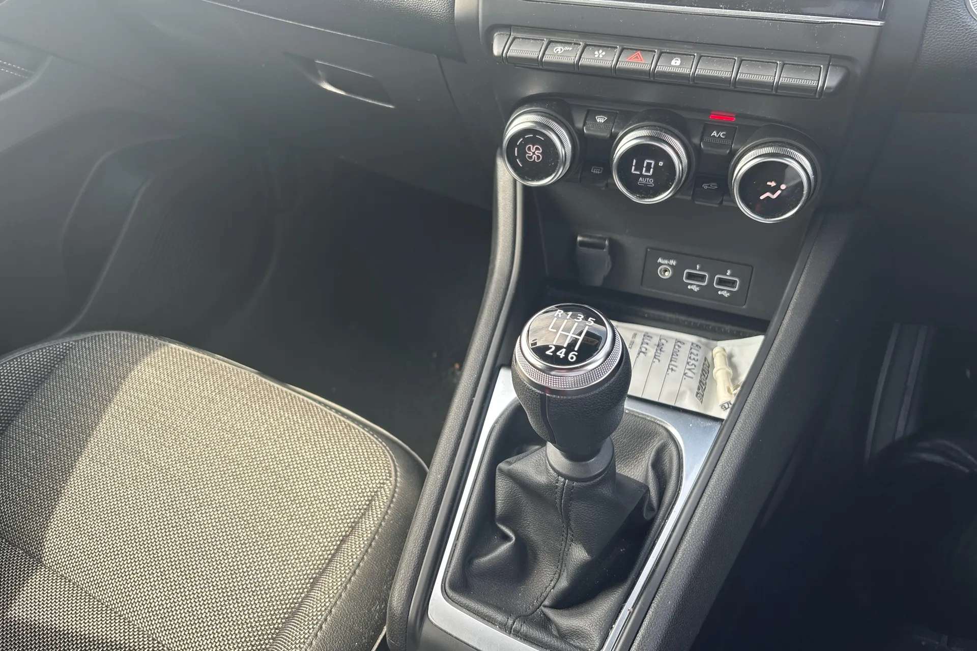 2023 RENAULT CAPTUR 2023 RENAULT CAPTUR