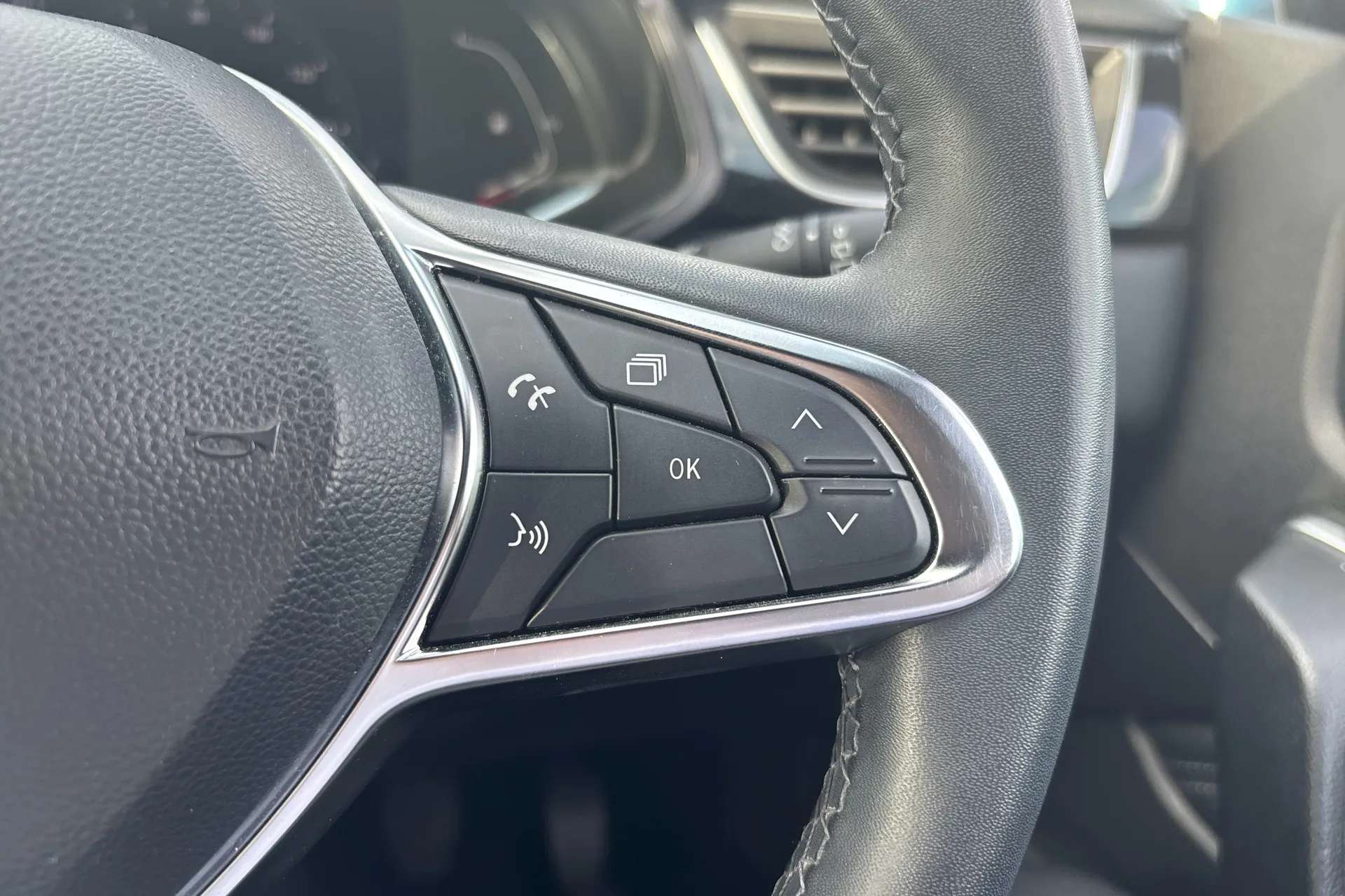 2023 RENAULT CAPTUR 2023 RENAULT CAPTUR