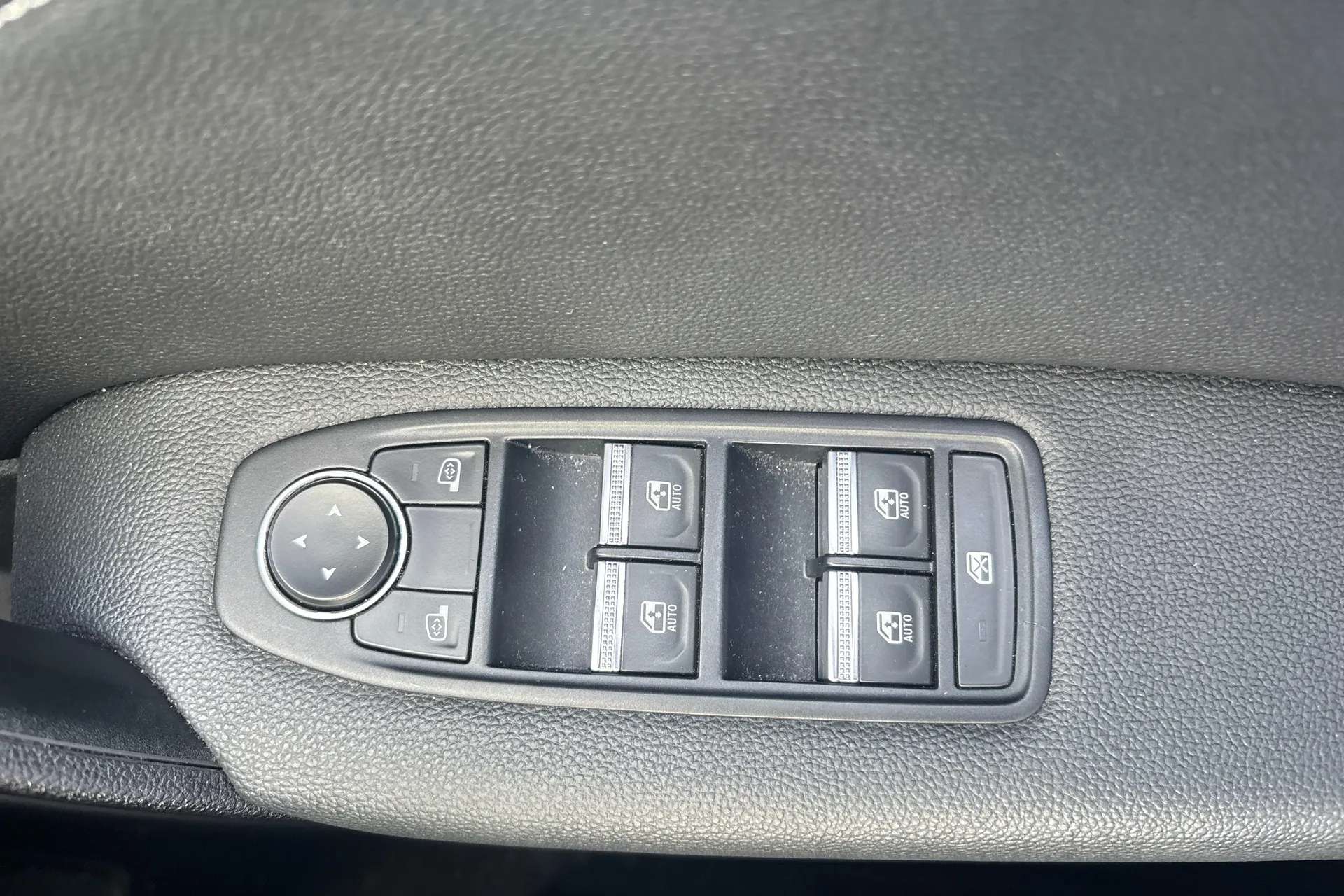2023 RENAULT CAPTUR 2023 RENAULT CAPTUR