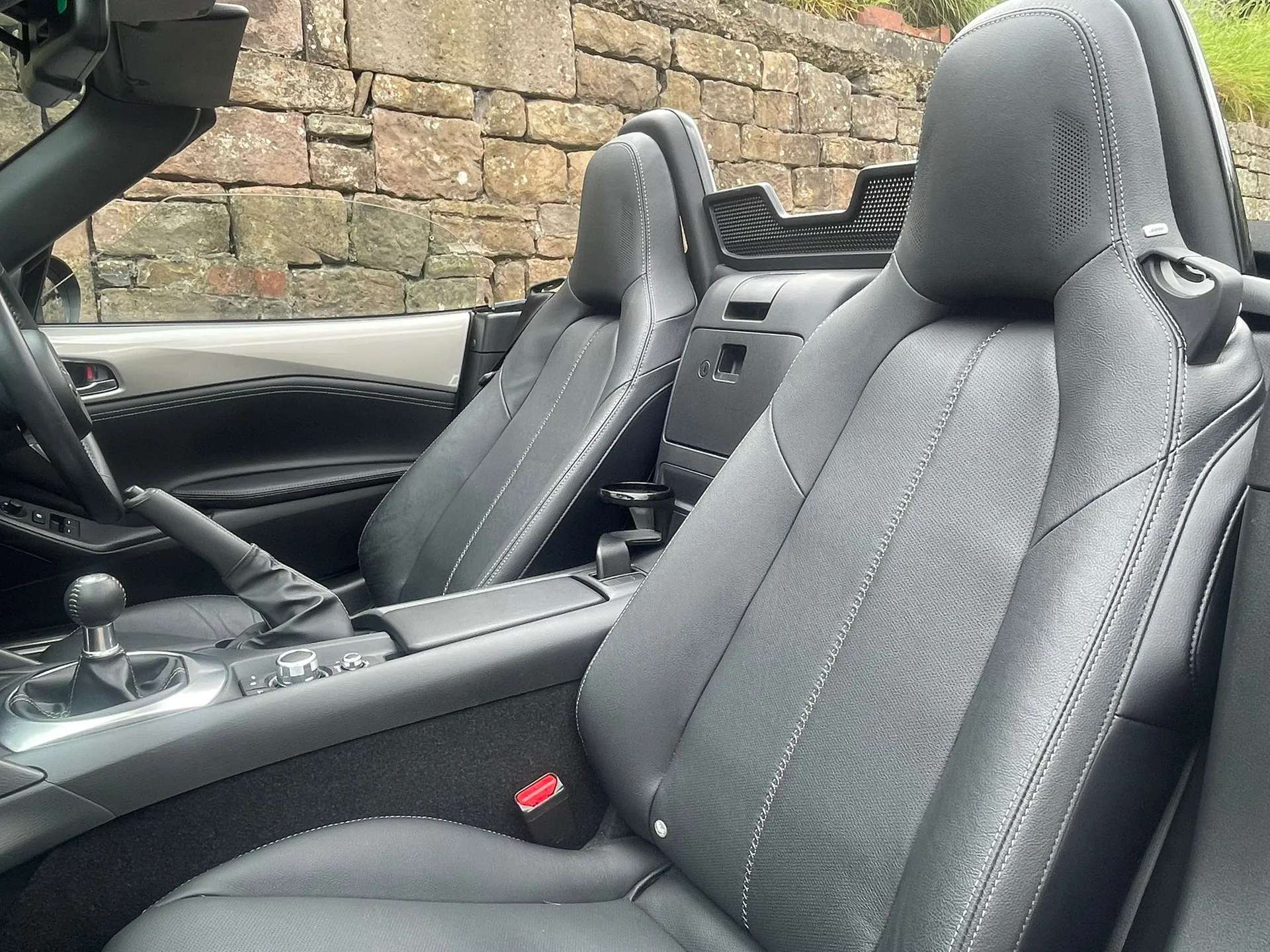 2023 MAZDA MX-5 2023 MAZDA MX-5