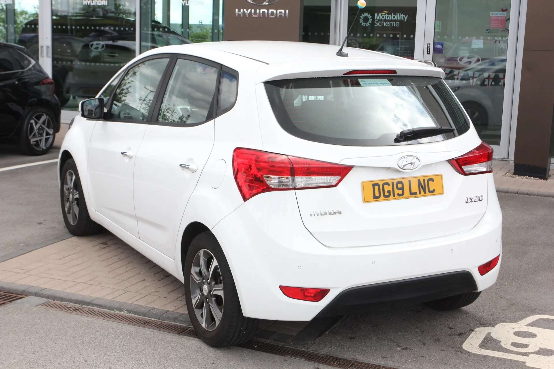 A 2019 HYUNDAI IX20 1.6 SE 5dr A 2019 HYUNDAI IX20 1.6 SE 5dr