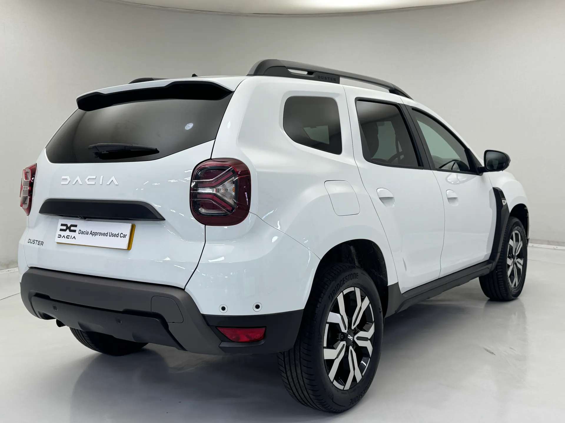 A 2023 DACIA DUSTER 1.0 TCe 90 Journey 5dr A 2023 DACIA DUSTER 1.0 TCe 90 Journey 5dr