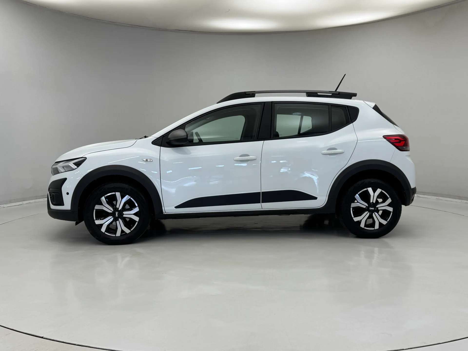 A 2023 DACIA SANDERO STEPWAY 1.0 TCe Journey 5dr A 2023 DACIA SANDERO STEPWAY 1.0 TCe Journey 5dr