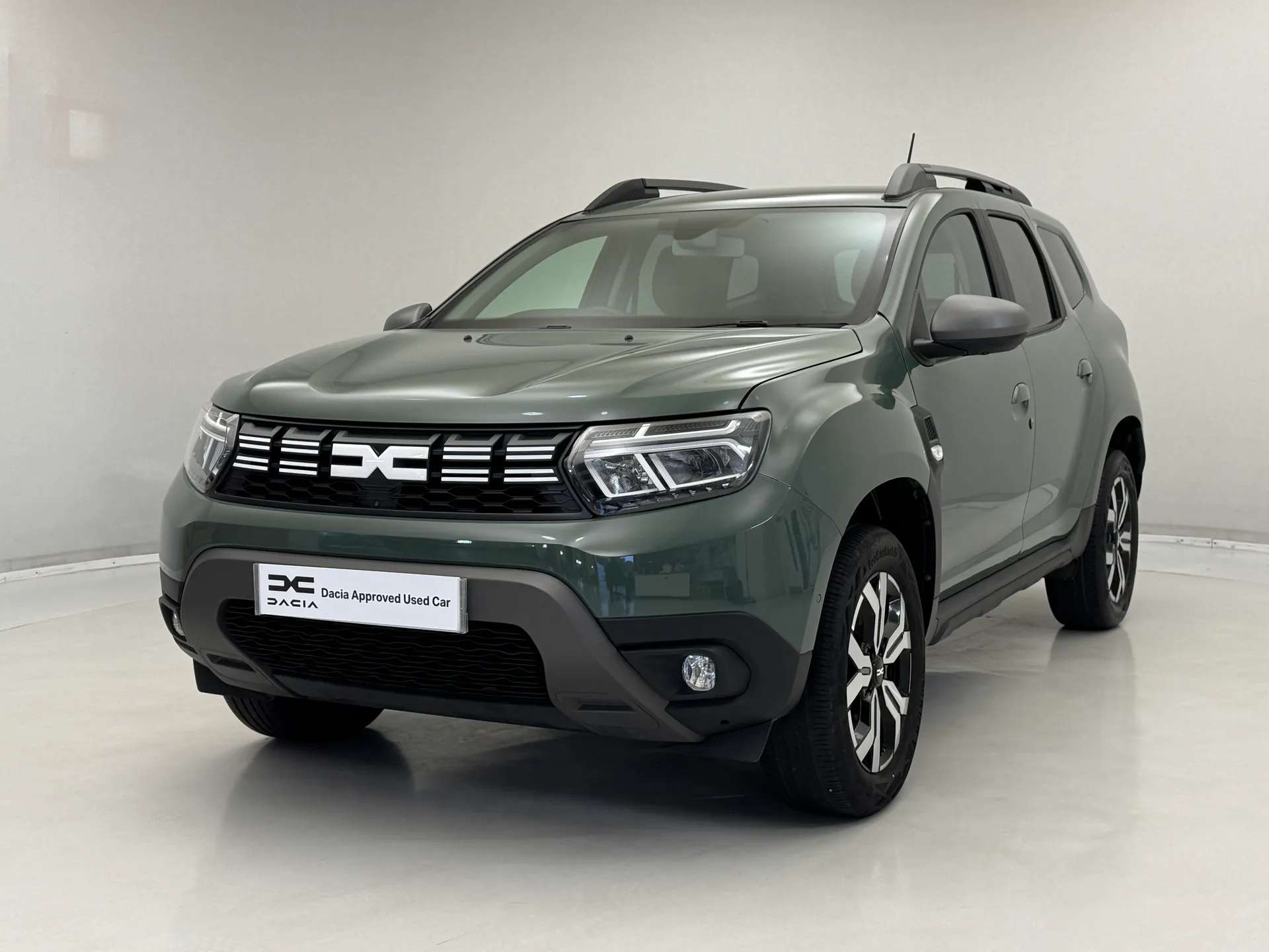 A 2024 DACIA DUSTER 1.0 TCe 90 Journey 5dr A 2024 DACIA DUSTER 1.0 TCe 90 Journey 5dr