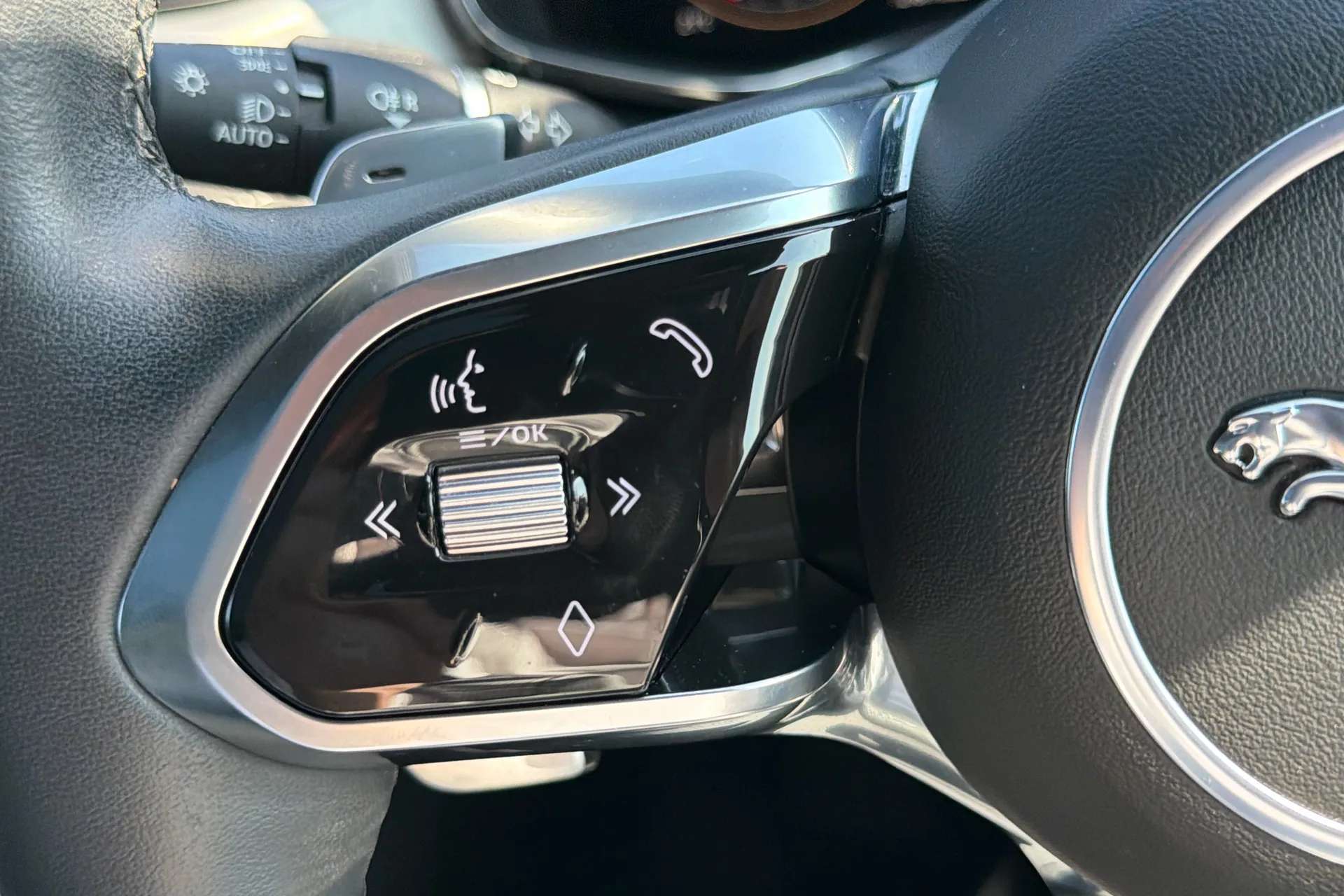 2023 JAGUAR F-PACE 2023 JAGUAR F-PACE