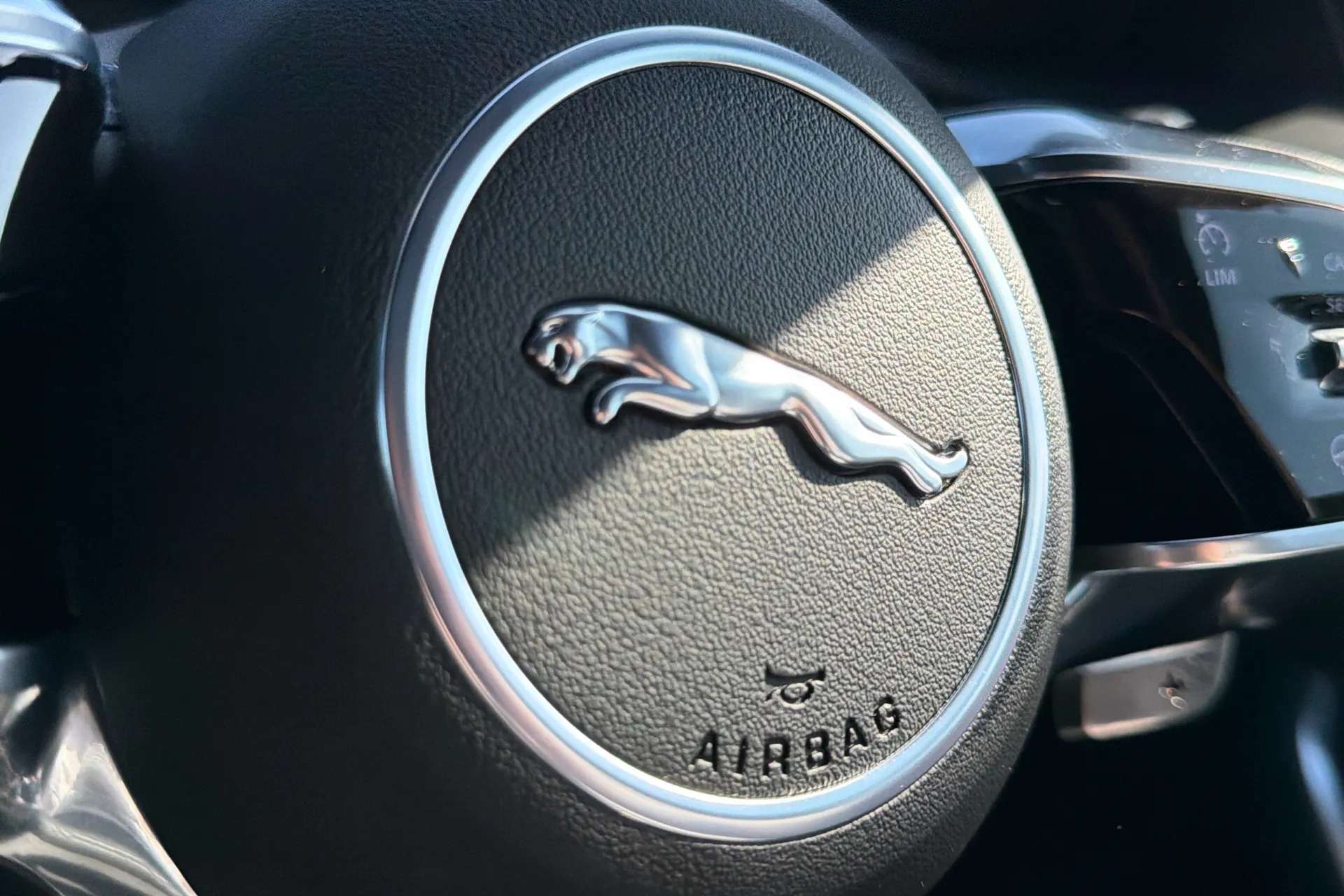 2023 JAGUAR F-PACE 2023 JAGUAR F-PACE