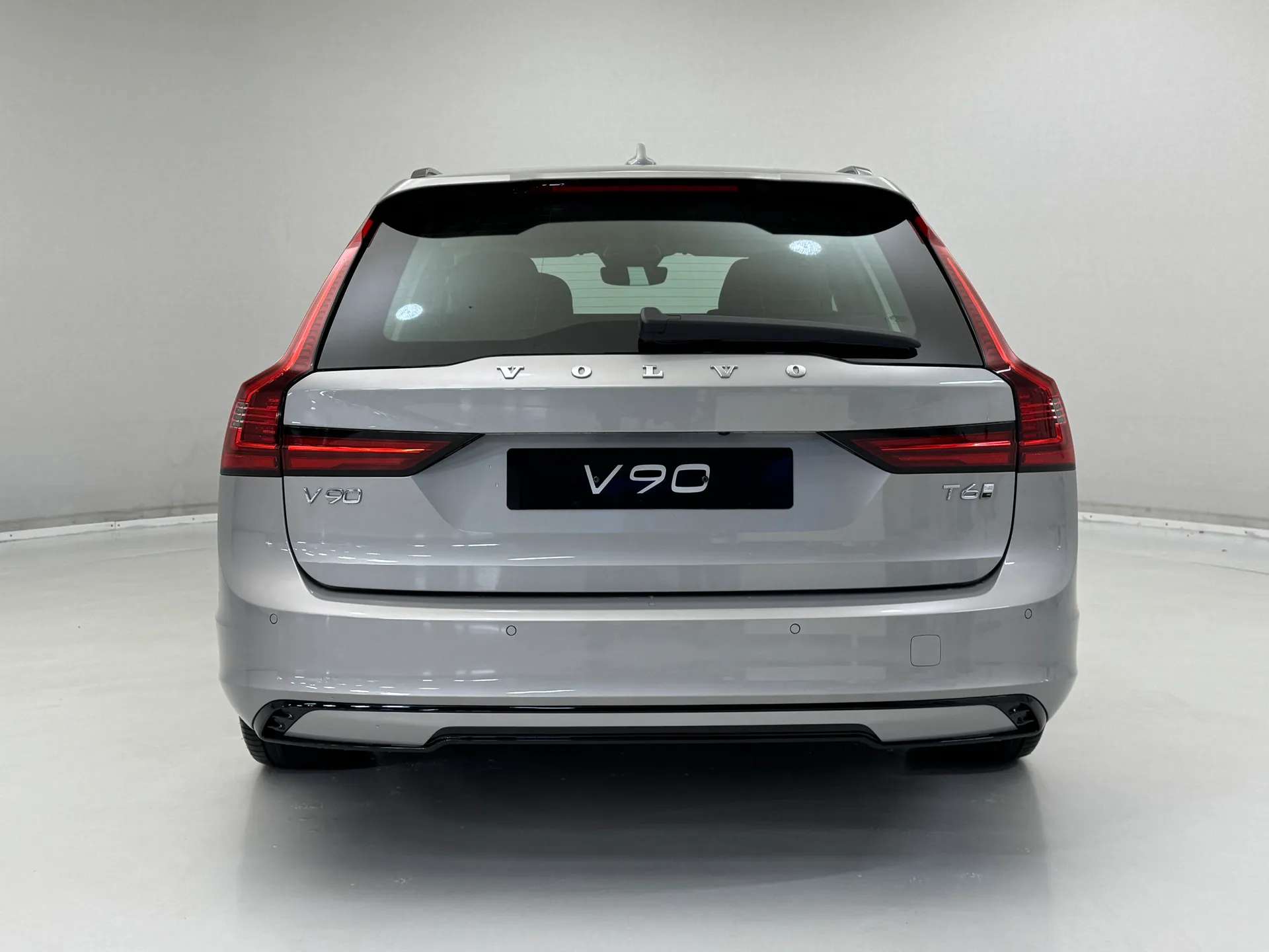 2025 VOLVO V90 2025 VOLVO V90
