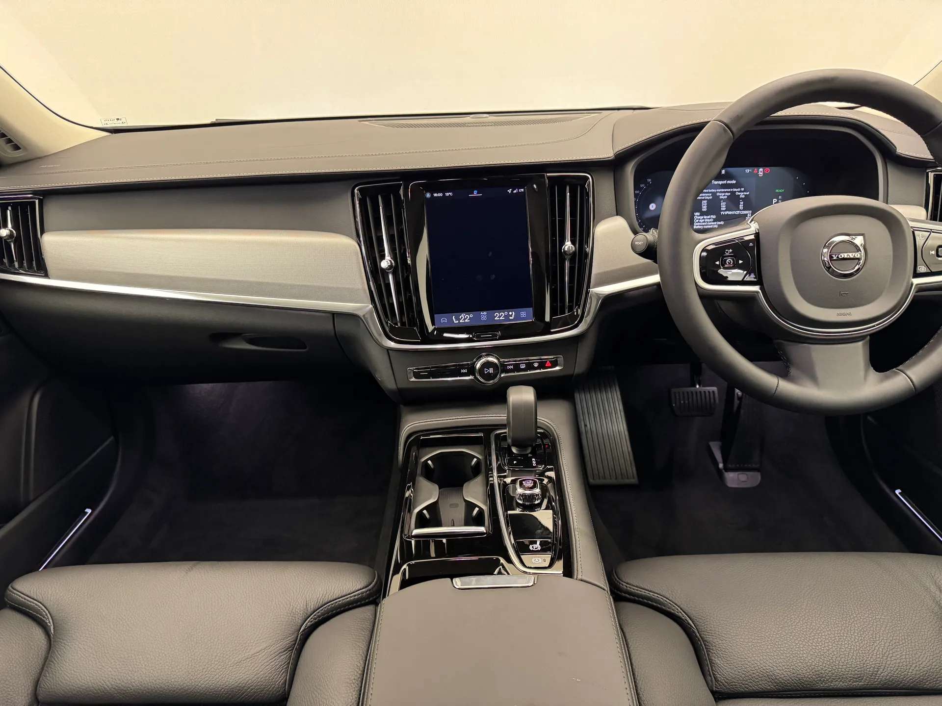 2025 VOLVO V90 2025 VOLVO V90