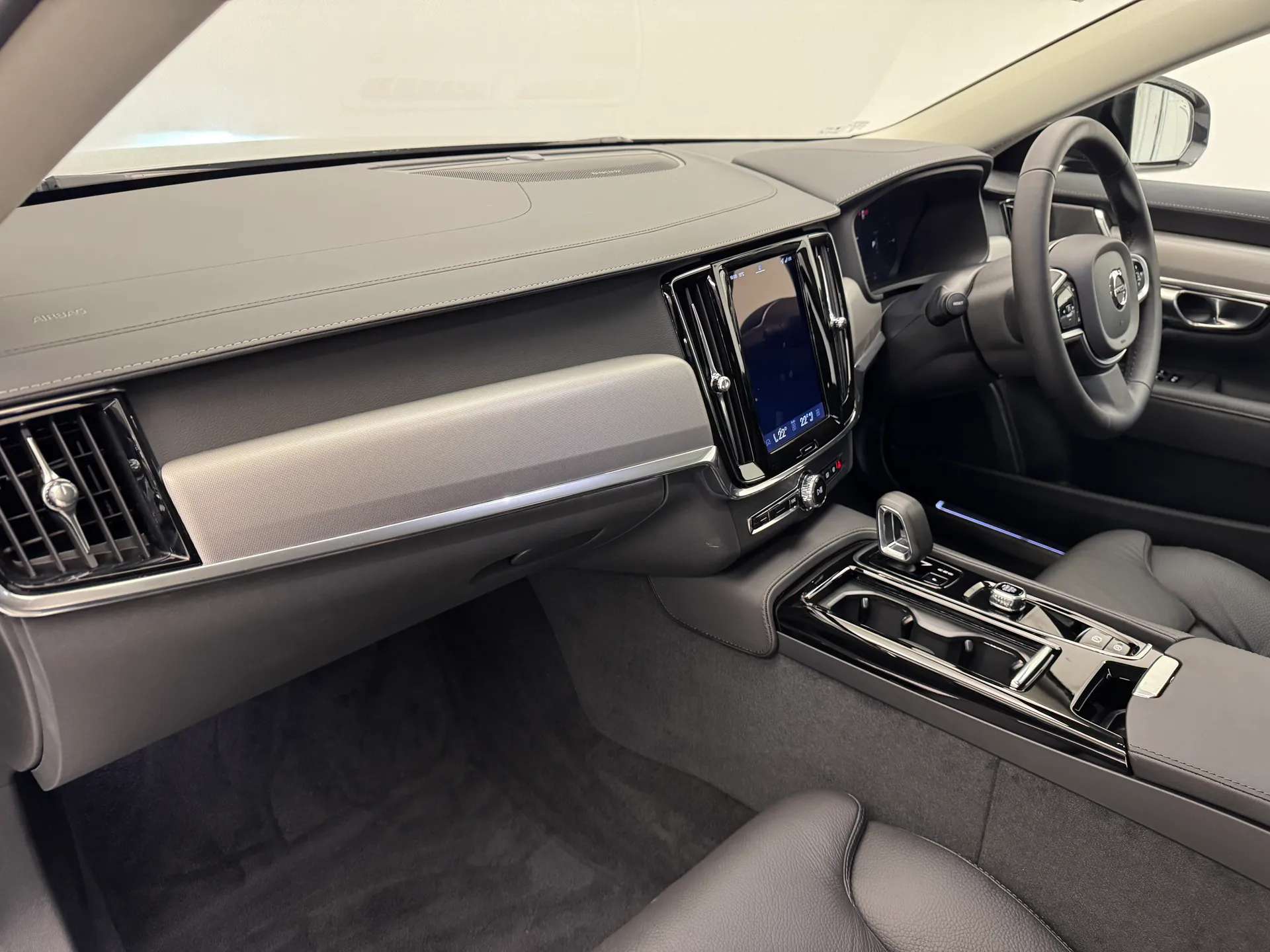 2025 VOLVO V90 2025 VOLVO V90