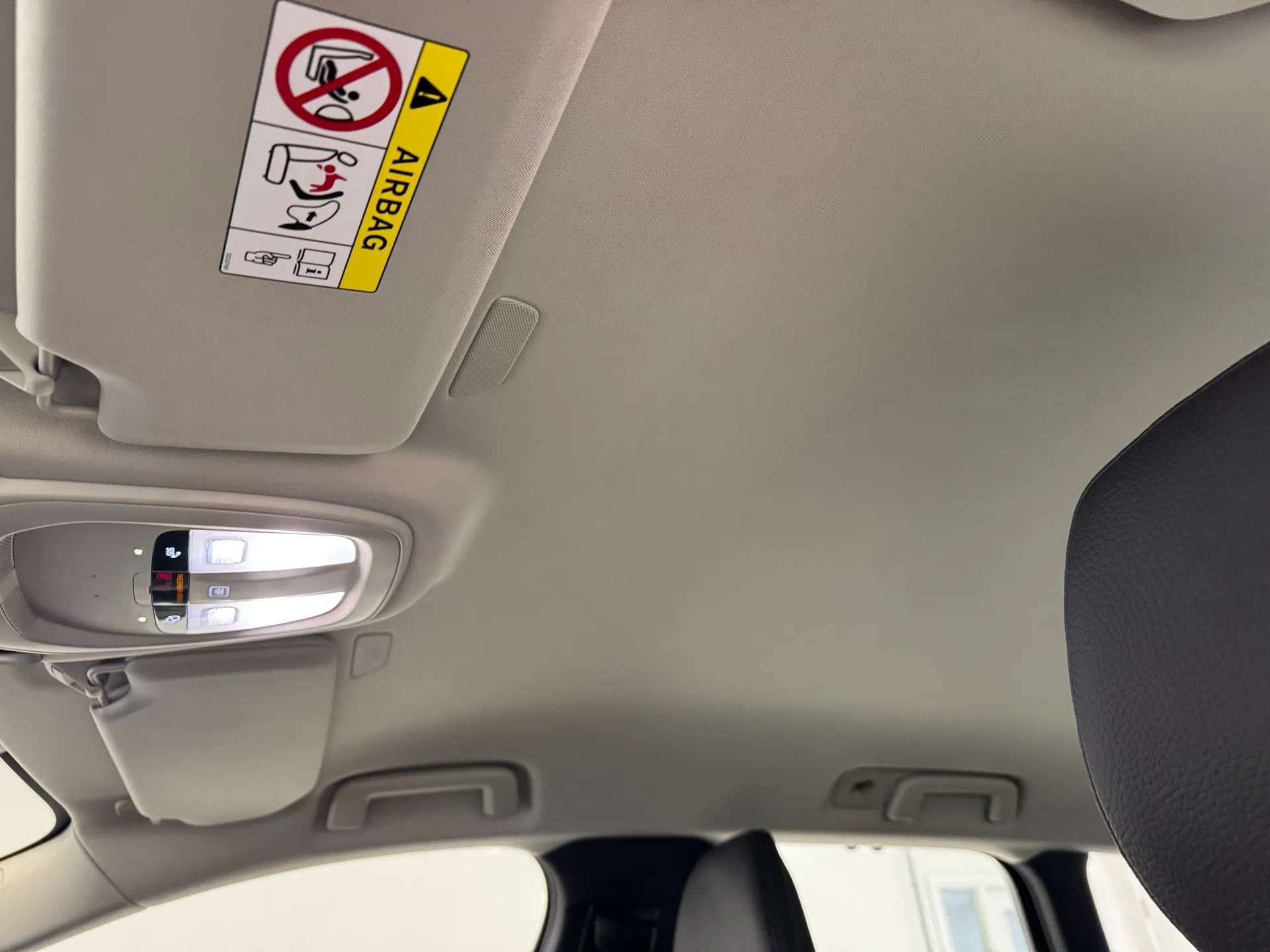 2025 VOLVO V90 2025 VOLVO V90