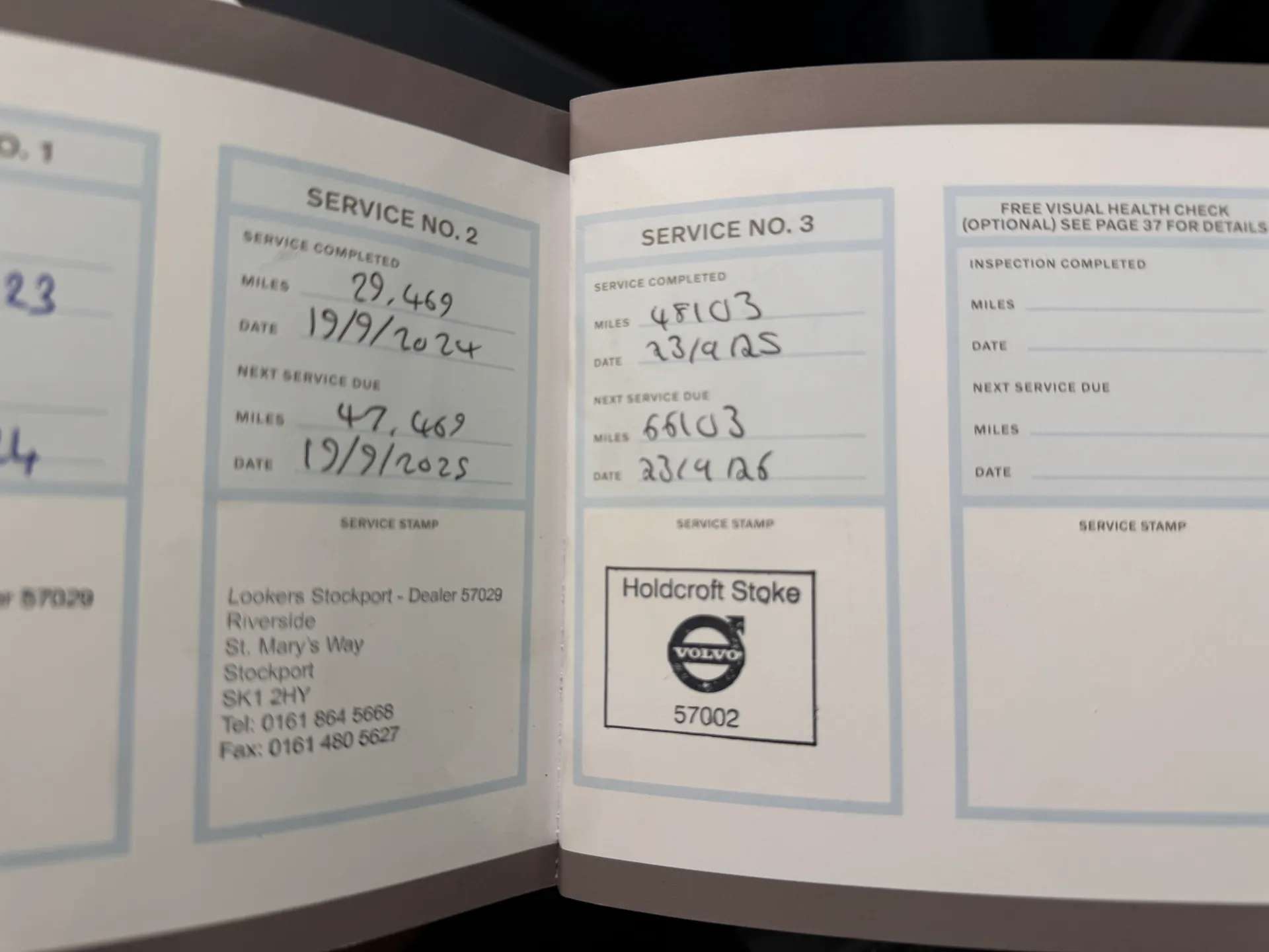 2022 VOLVO XC40 2022 VOLVO XC40