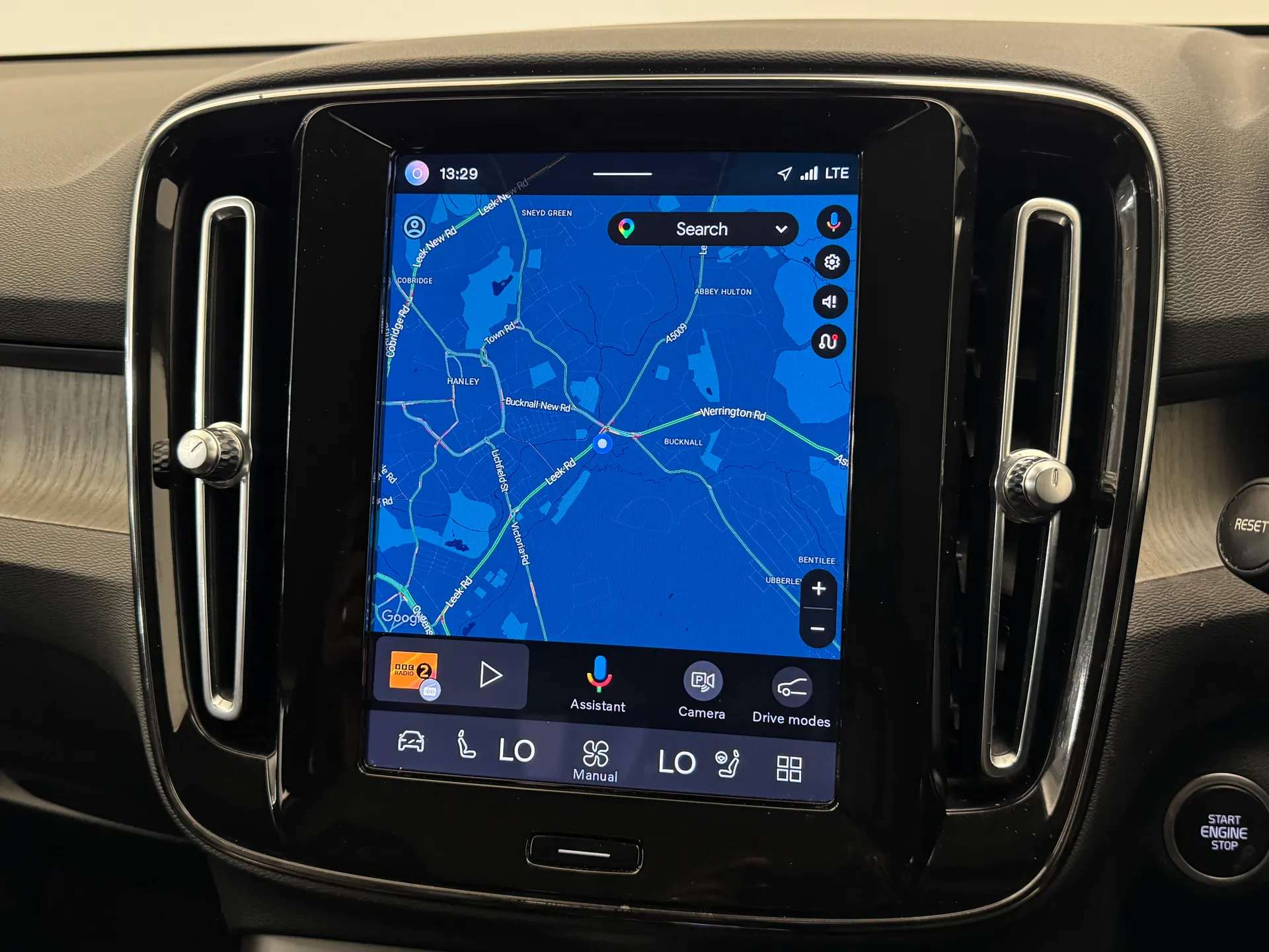 2022 VOLVO XC40 2022 VOLVO XC40