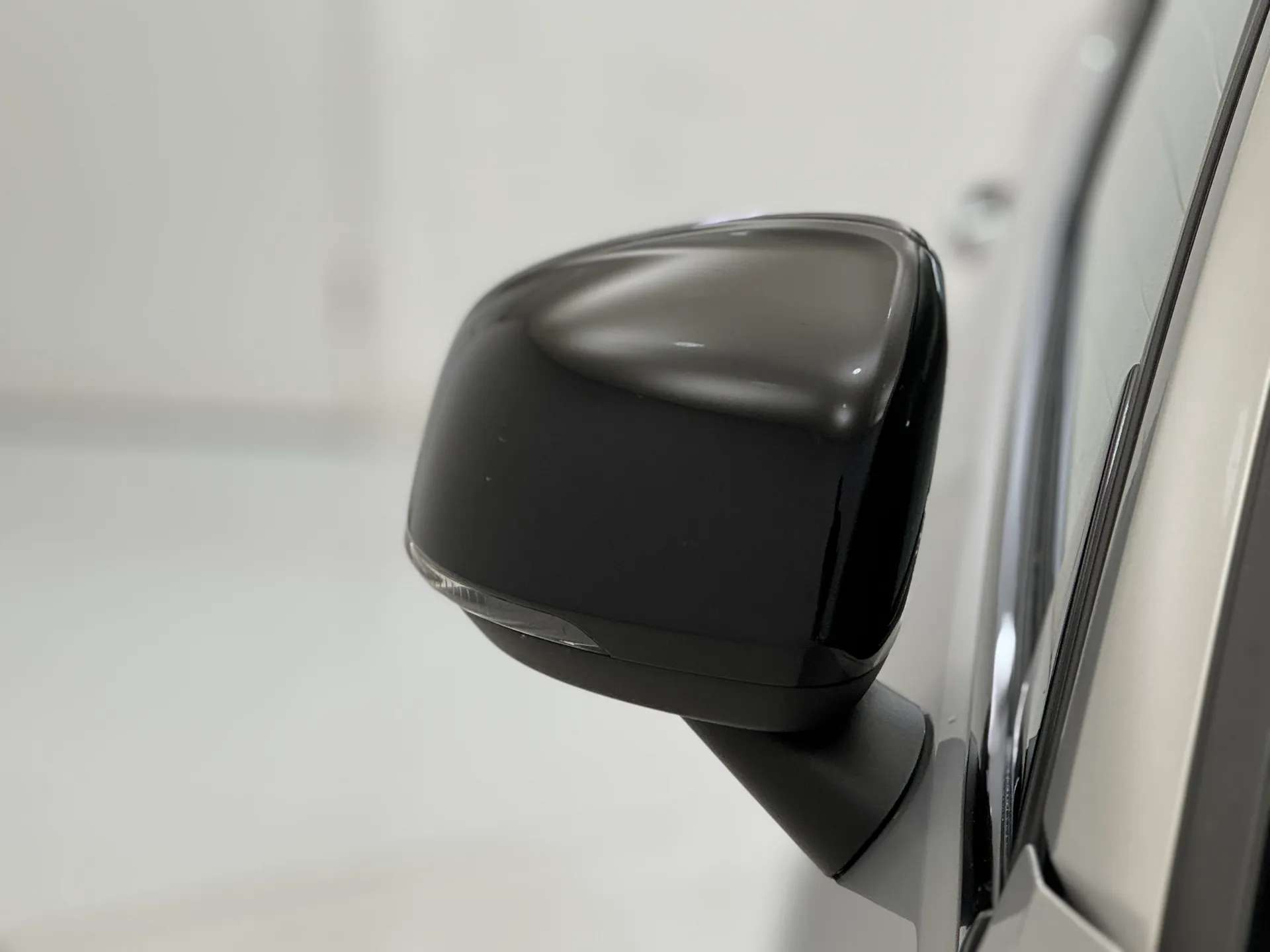 2022 VOLVO XC40 2022 VOLVO XC40