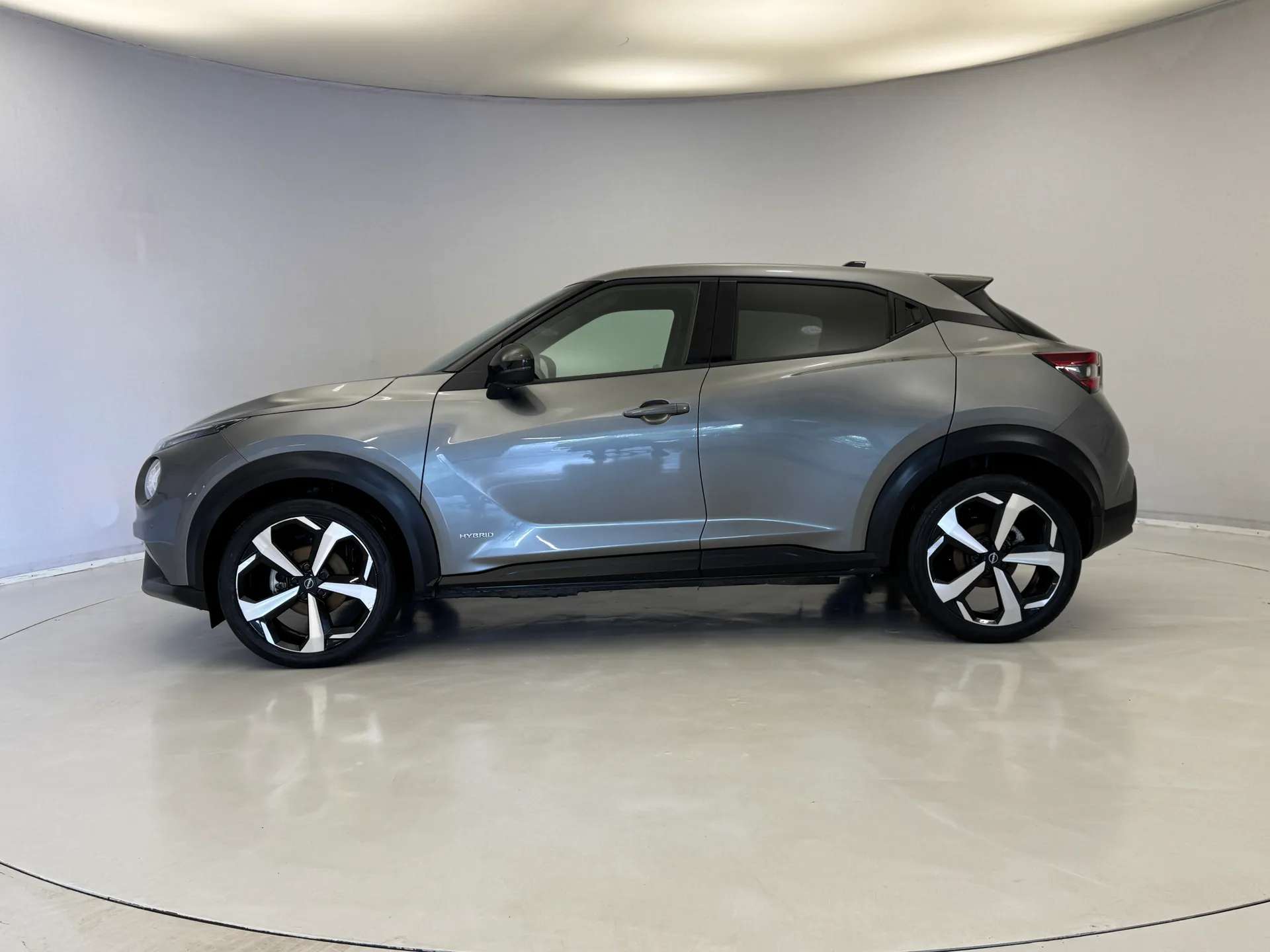 A 2023 NISSAN JUKE 1.6 Hybrid Tekna 5dr Auto A 2023 NISSAN JUKE 1.6 Hybrid Tekna 5dr Auto