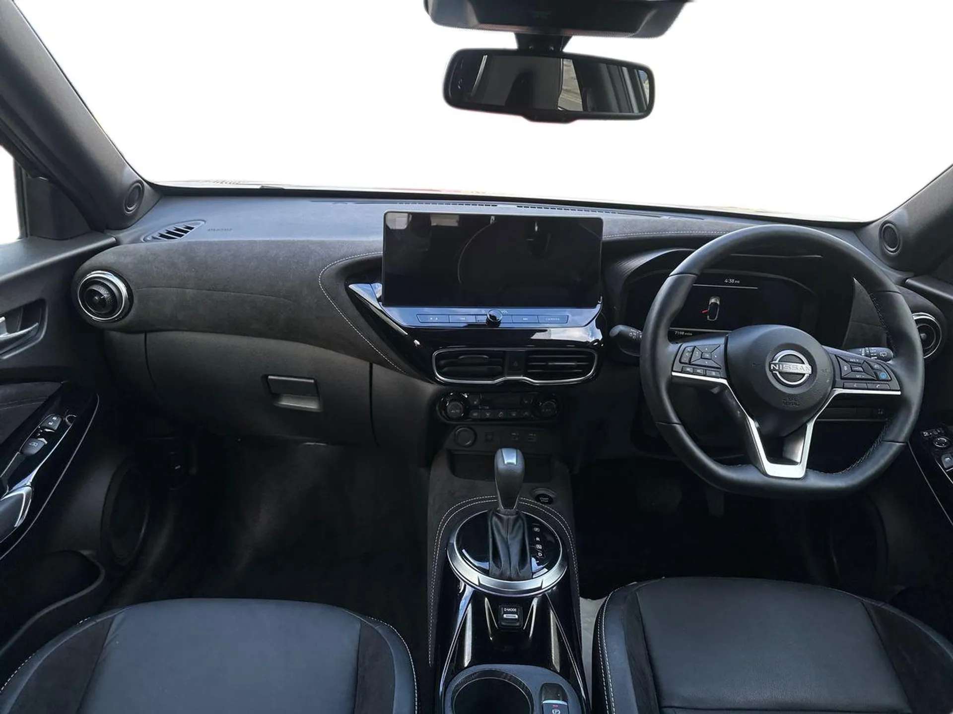 A 2025 NISSAN JUKE 1.6 Hybrid Tekna+ 5dr Auto A 2025 NISSAN JUKE 1.6 Hybrid Tekna+ 5dr Auto