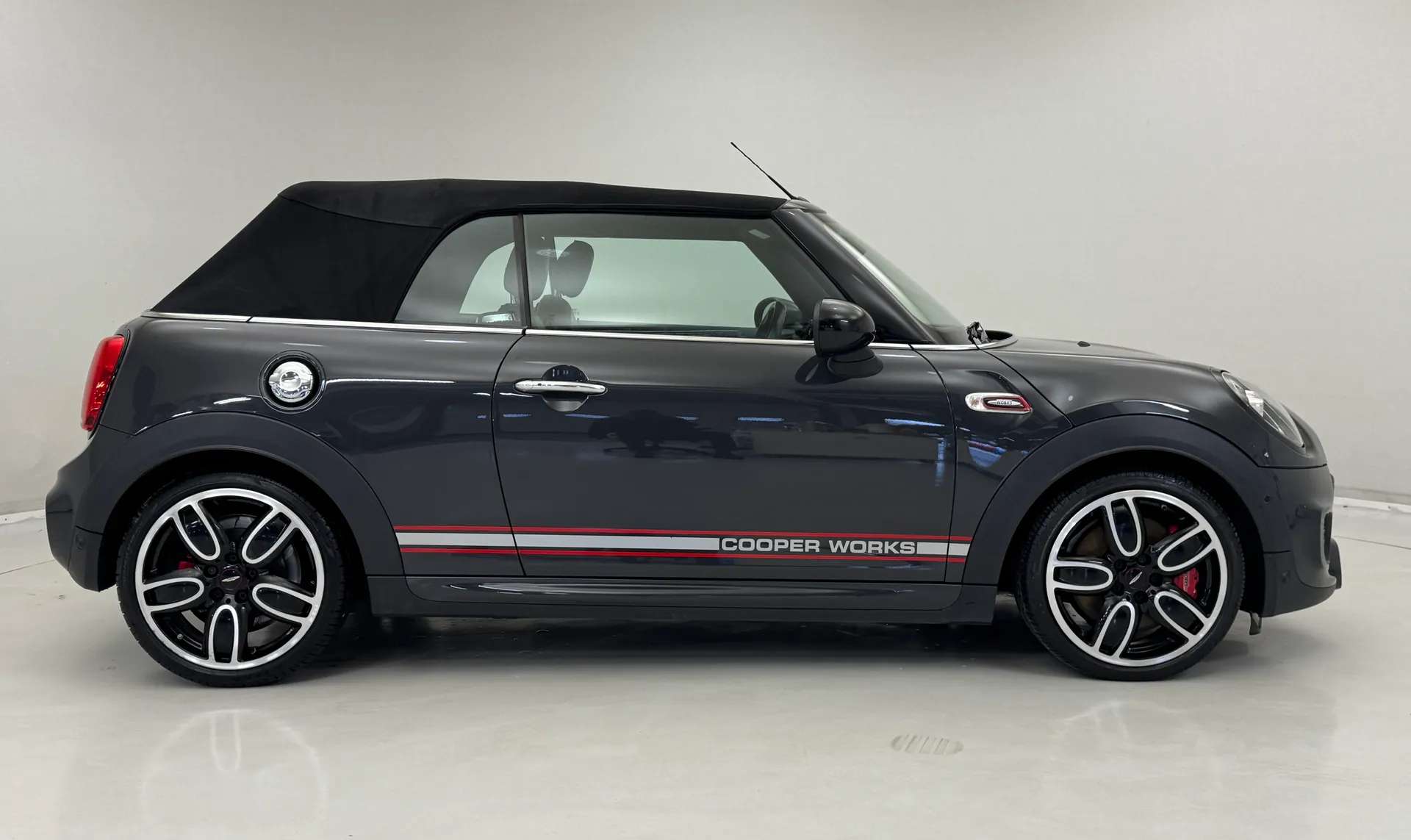 2019 MINI CONVERTIBLE 2019 MINI CONVERTIBLE