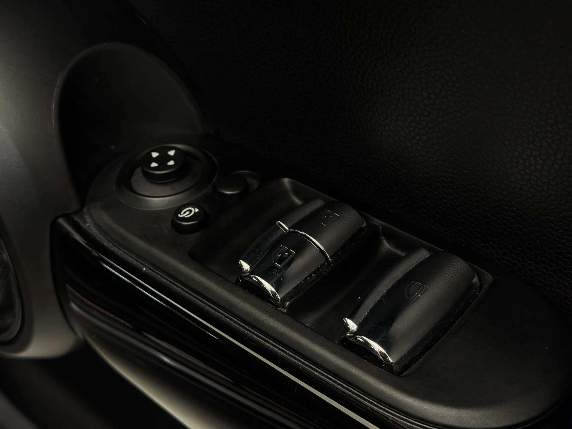 2019 MINI CONVERTIBLE 2019 MINI CONVERTIBLE