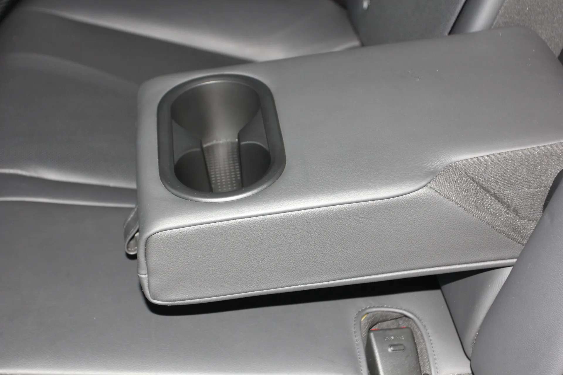 2024 HYUNDAI IONIQ 6 2024 HYUNDAI IONIQ 6