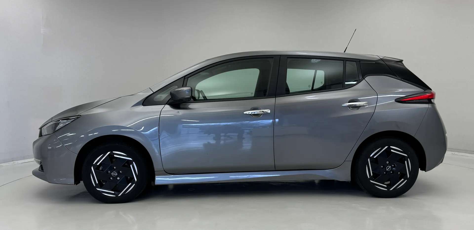 2022 NISSAN LEAF 2022 NISSAN LEAF